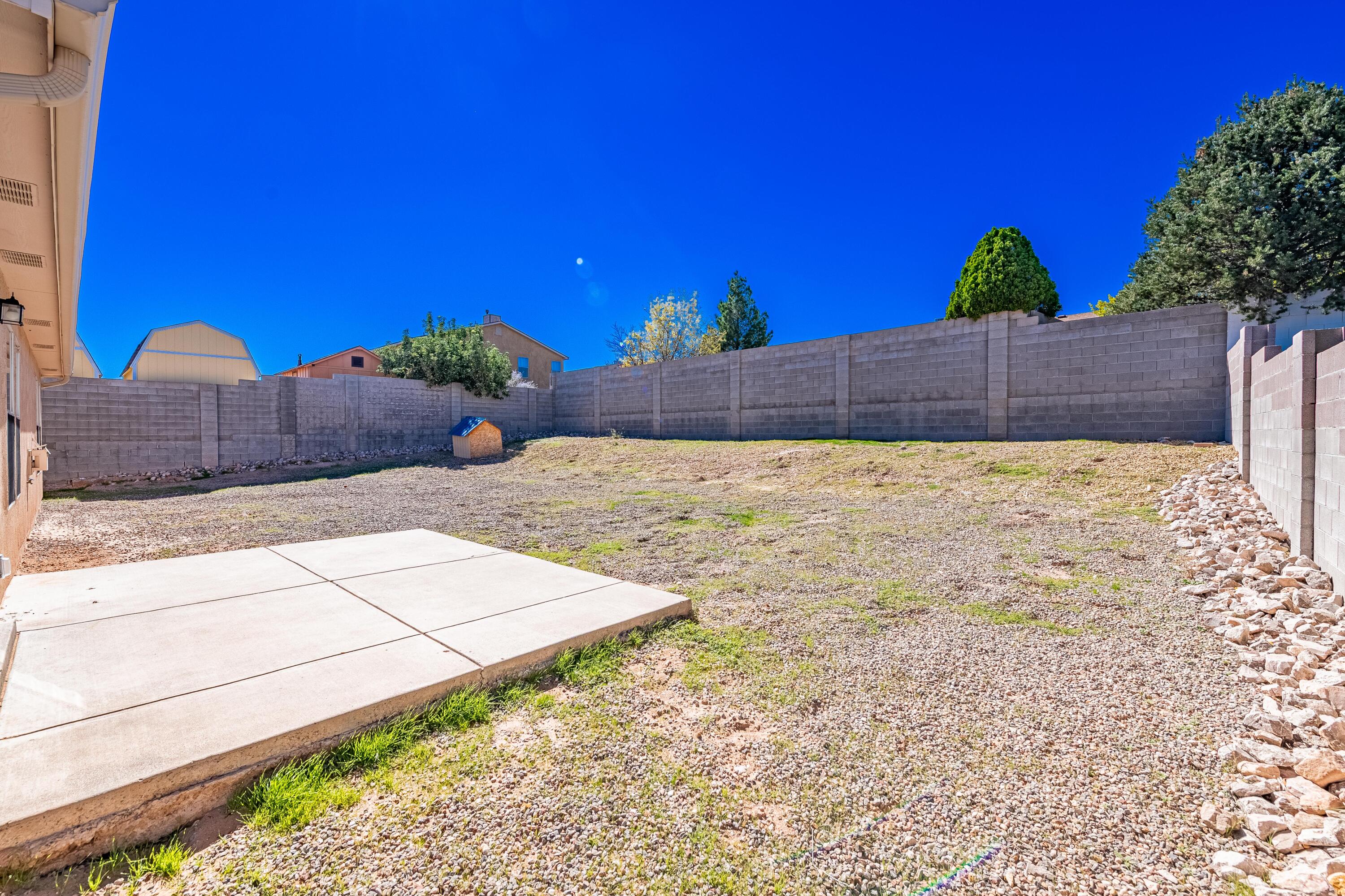 Photo 9 — 5001 Sanbusco Drive NE