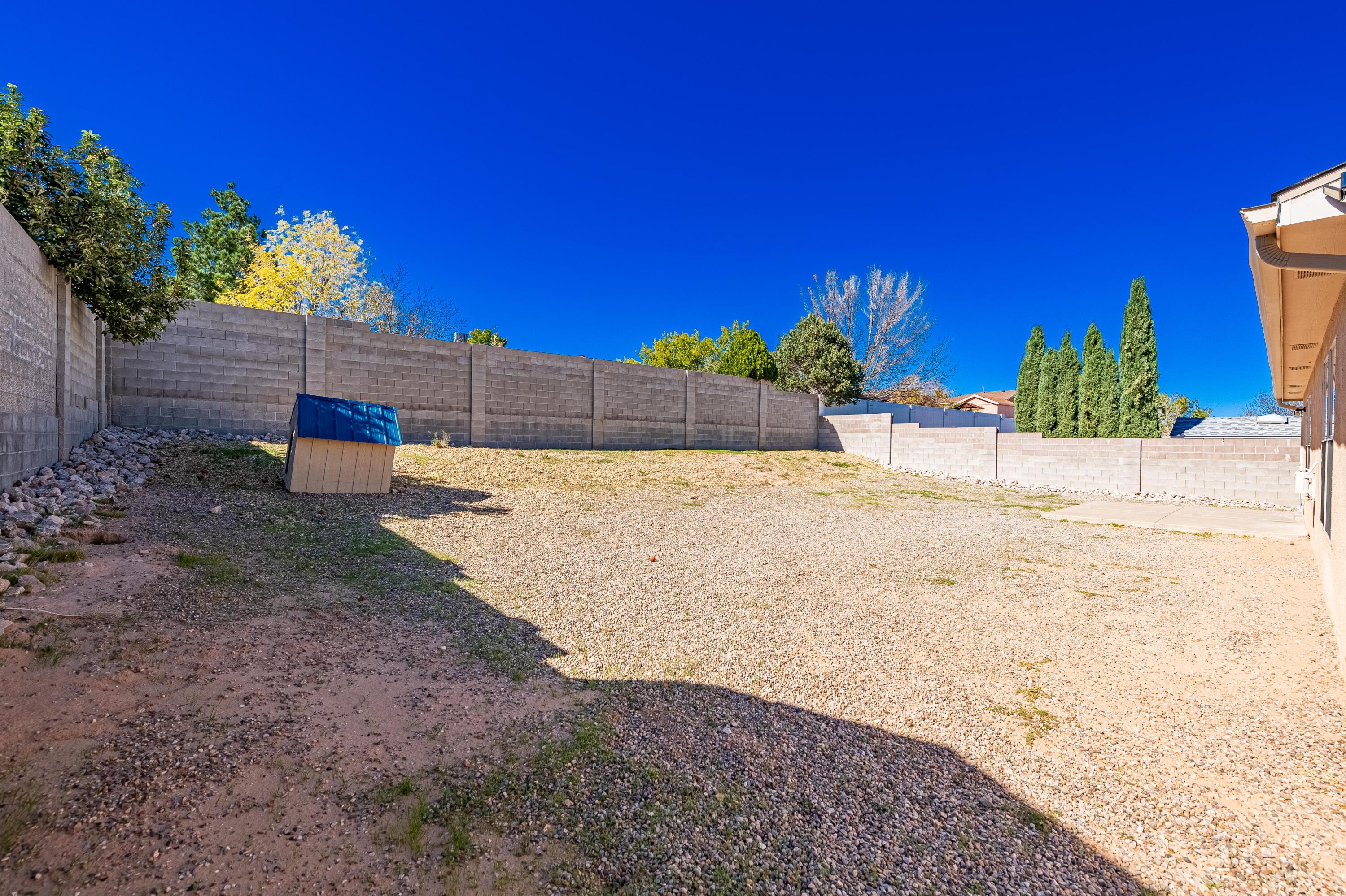 Photo 4 — 5001 Sanbusco Drive NE
