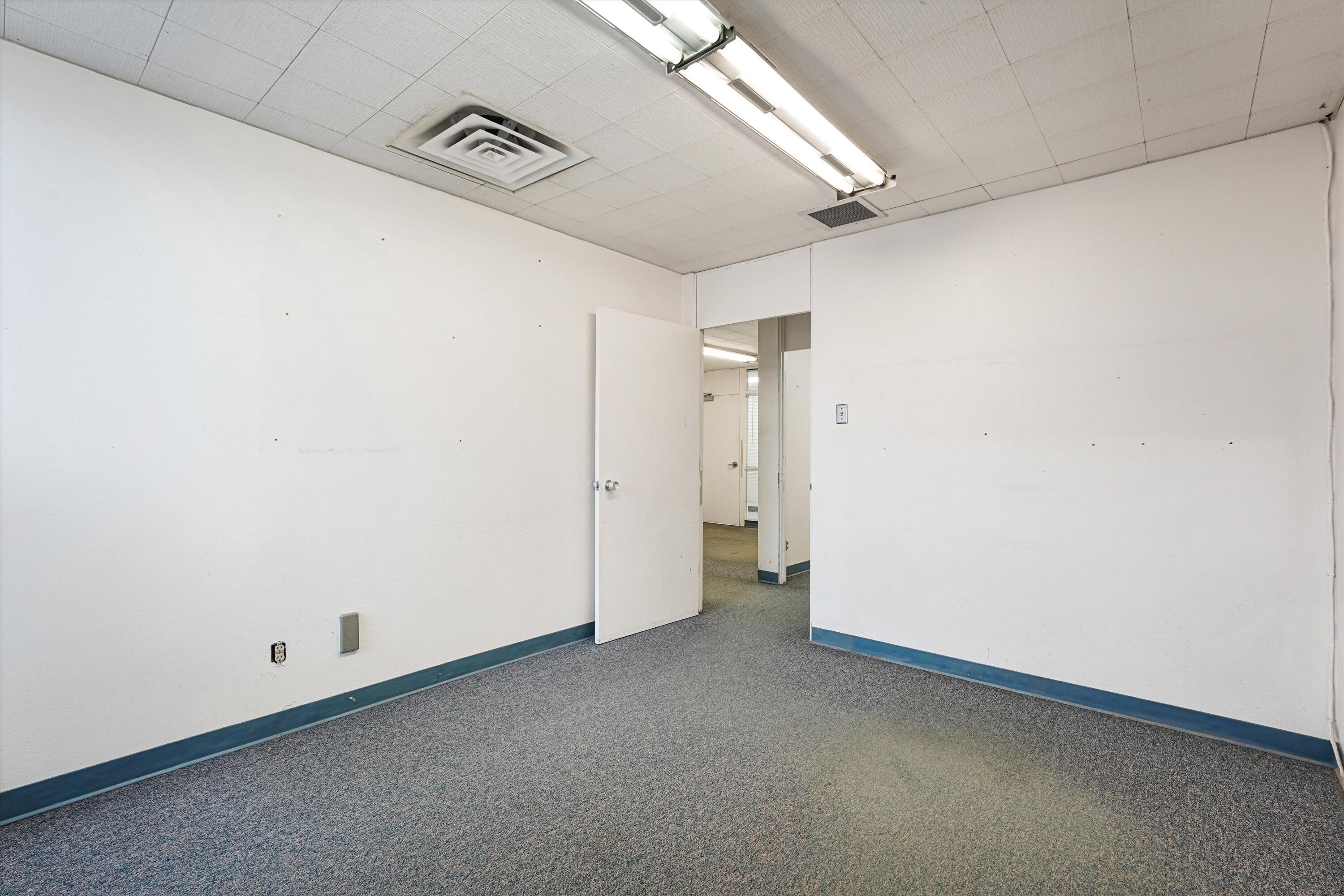 Photo 6 — 712 S 1st Street 102,104