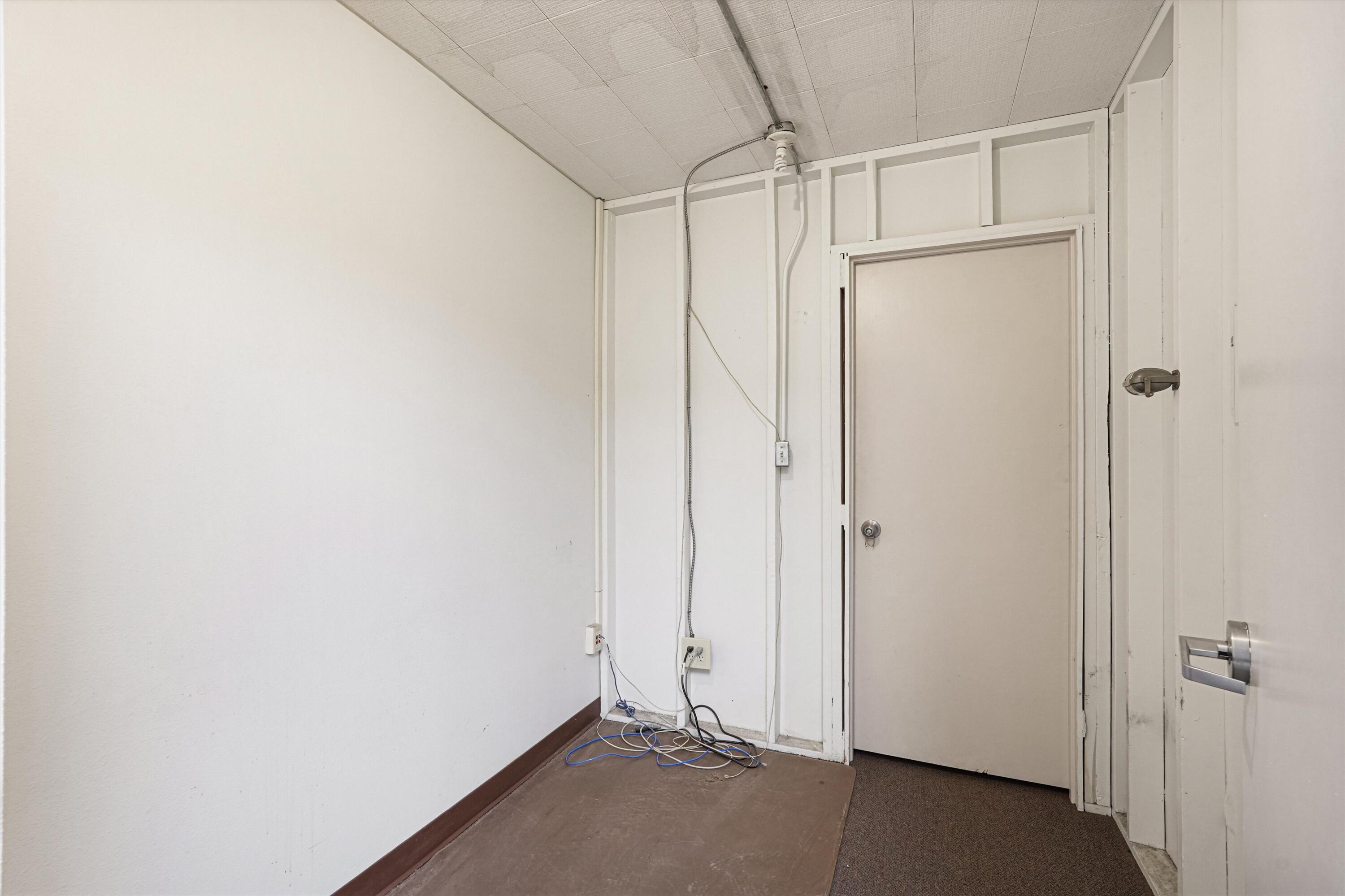 Photo 3 — 712 S 1st Street 106
