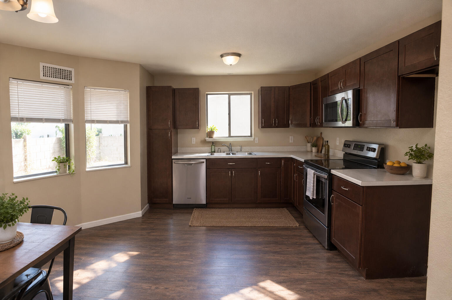 Photo 2 — 4933 Turquoise Drive NE