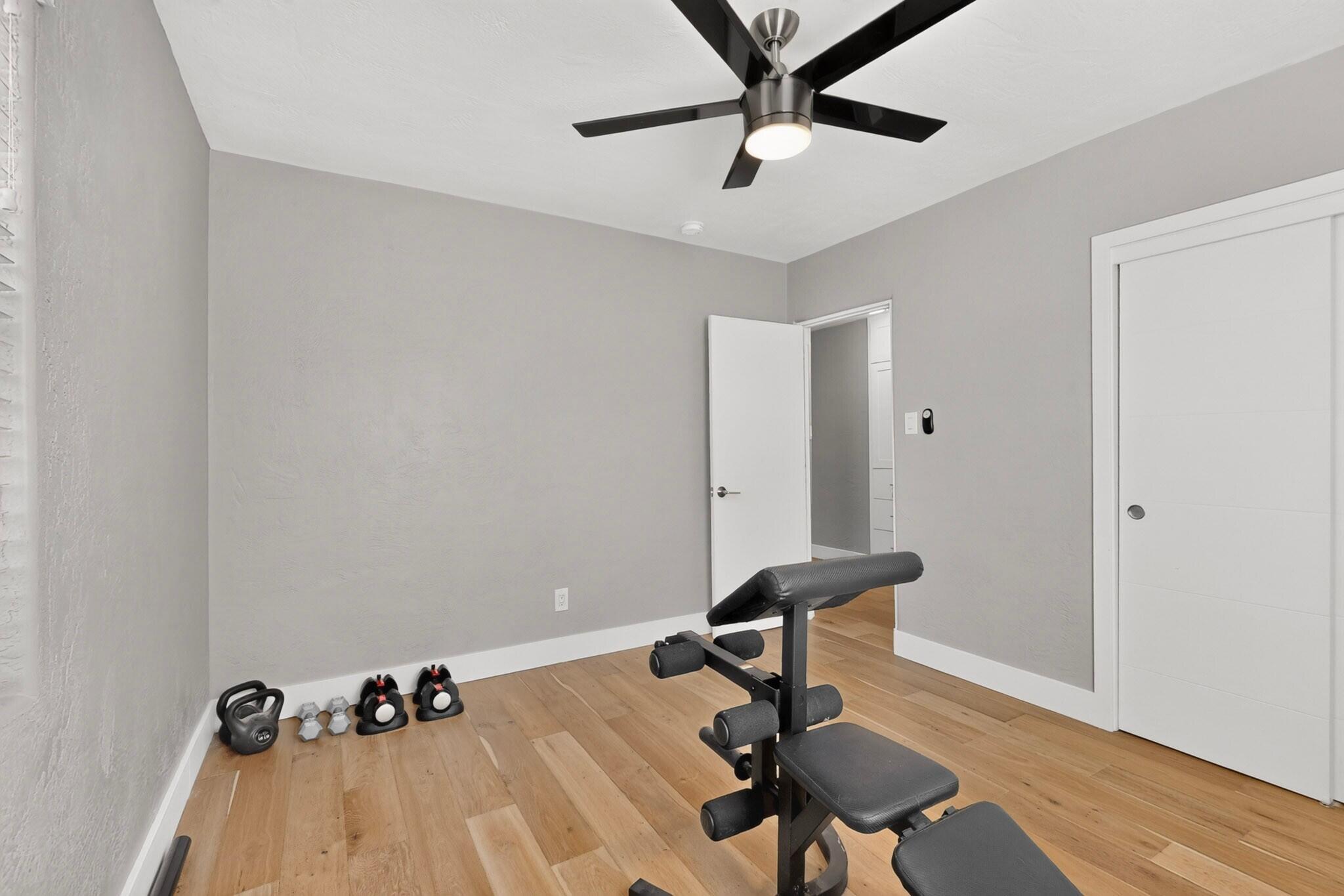 Photo 20 — 1112 Truman Street SE