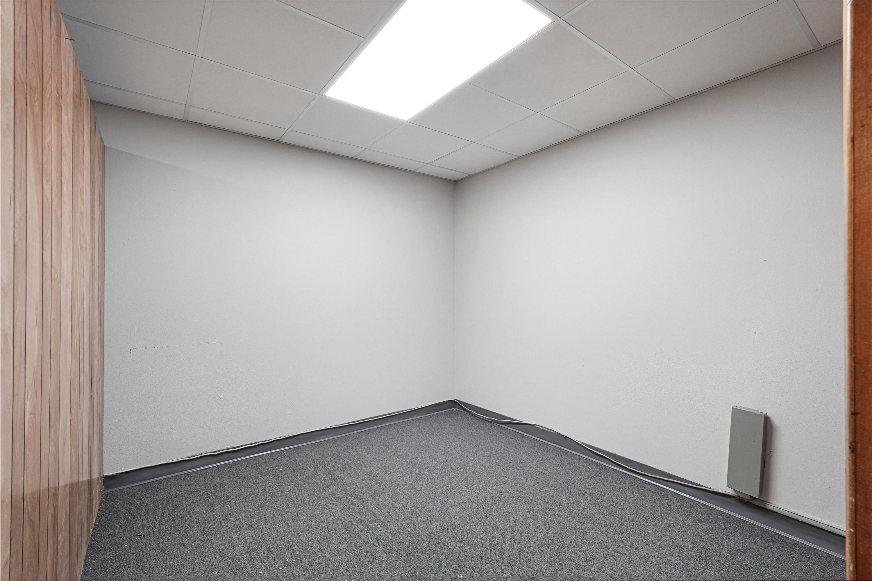 Photo 5 — 712 S 1st Street 103