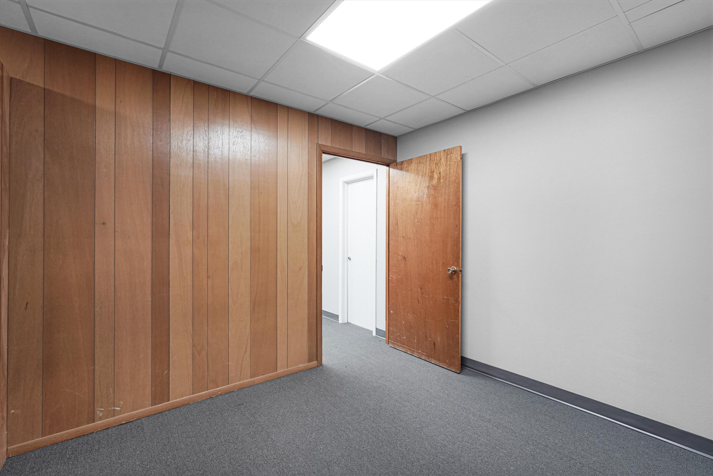 Photo 2 — 712 S 1st Street 103