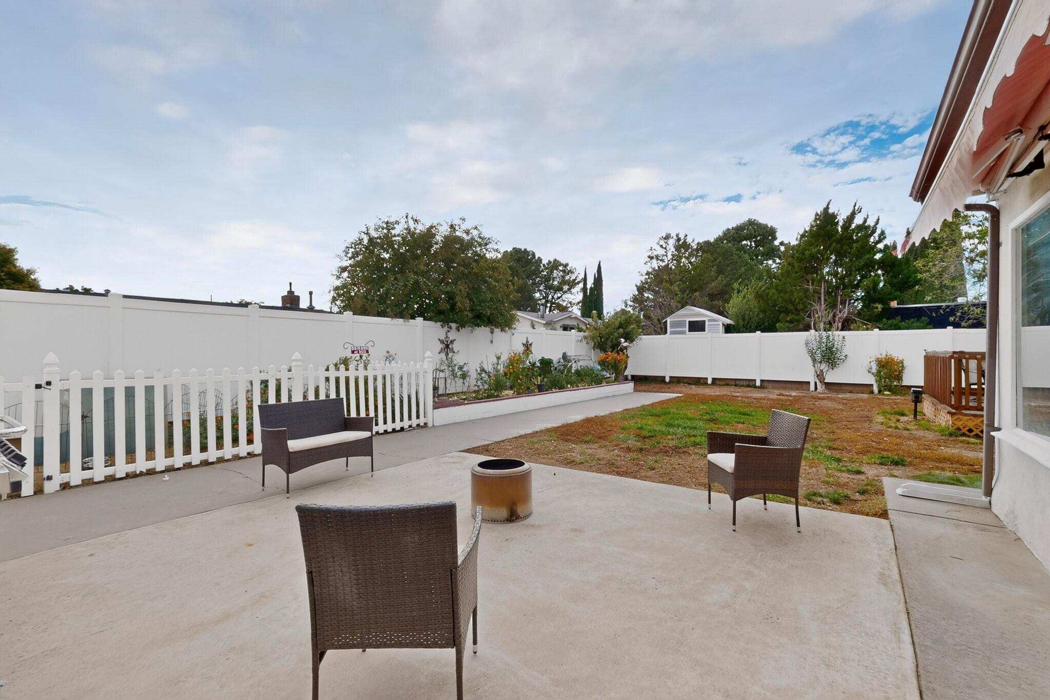 Photo 9 — 7108 Vista Del Arroyo Avenue NE