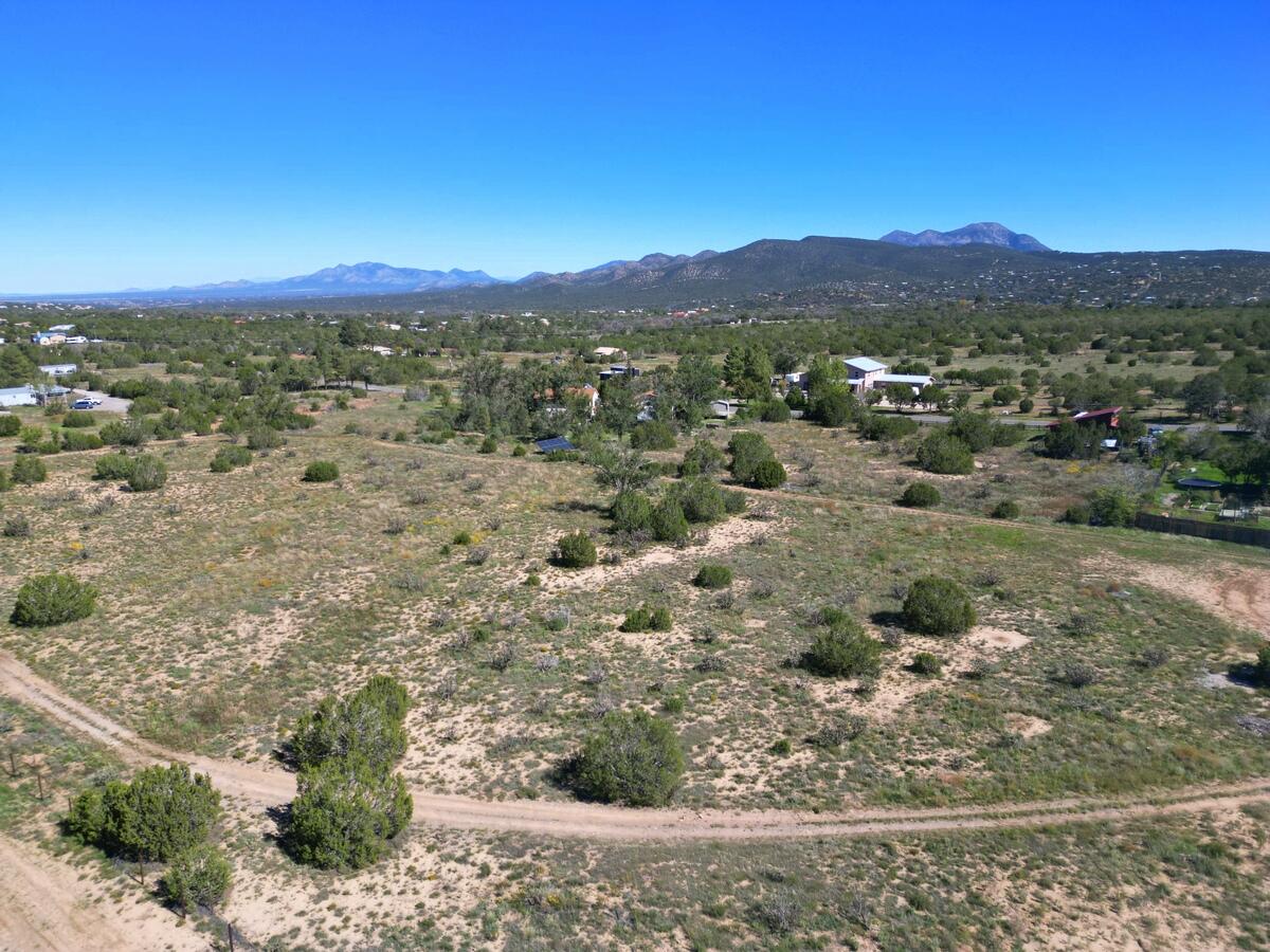 Photo 4 — 36 Pine Ridge Road