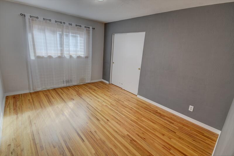 Photo 13 — 1100 Chama Street NE