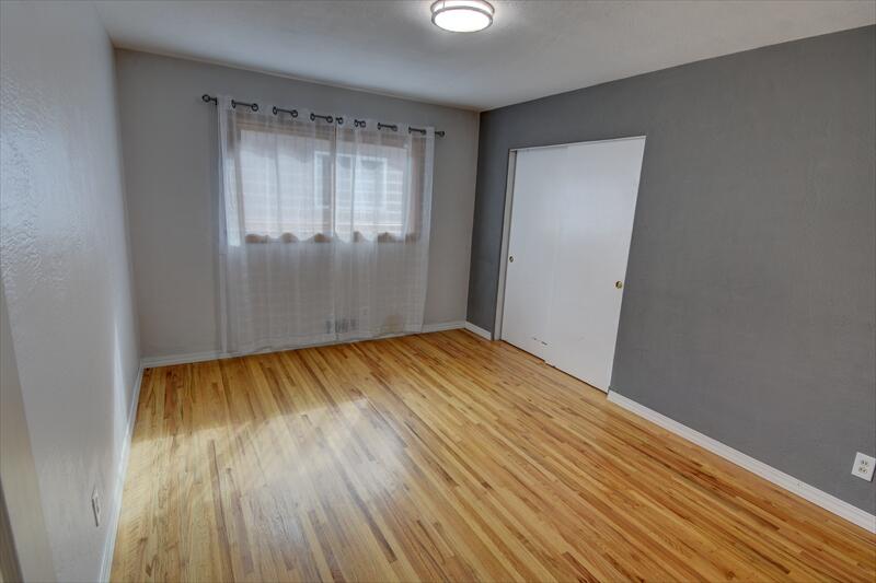 Photo 10 — 1100 Chama Street NE