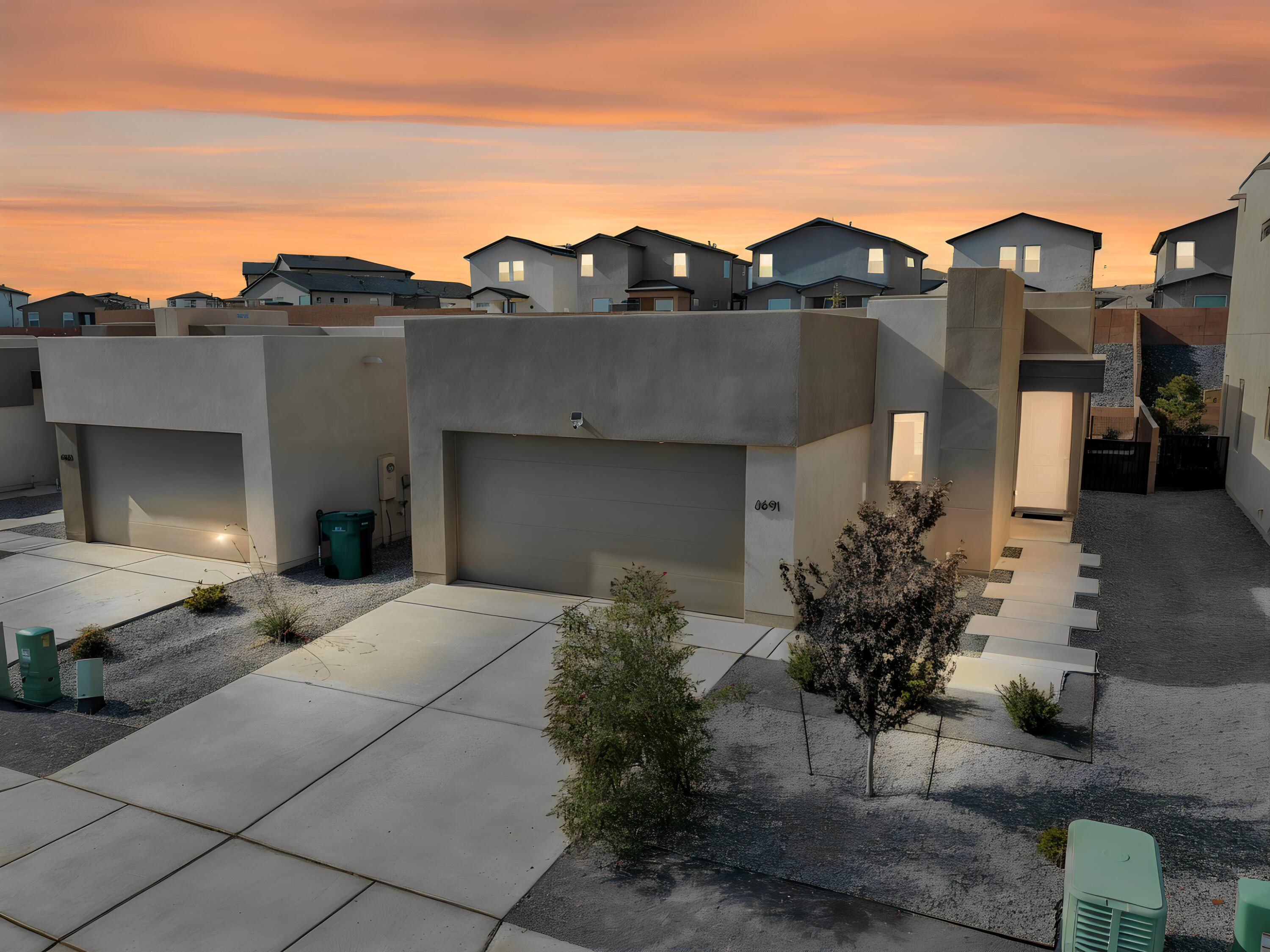 Photo 2 — 6691 Sydney Drive NE