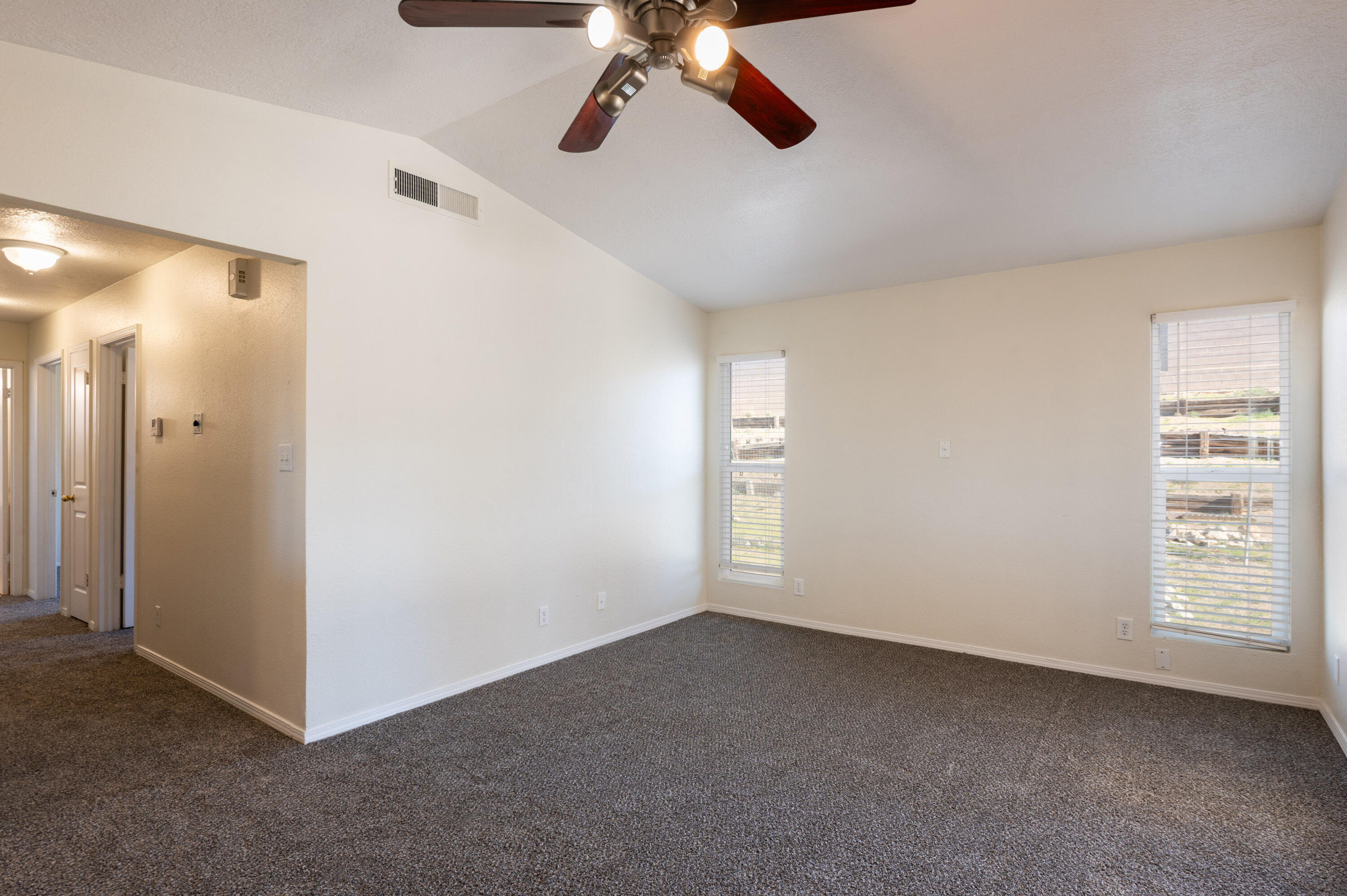 Photo 16 — 590 Hewlett Drive NE