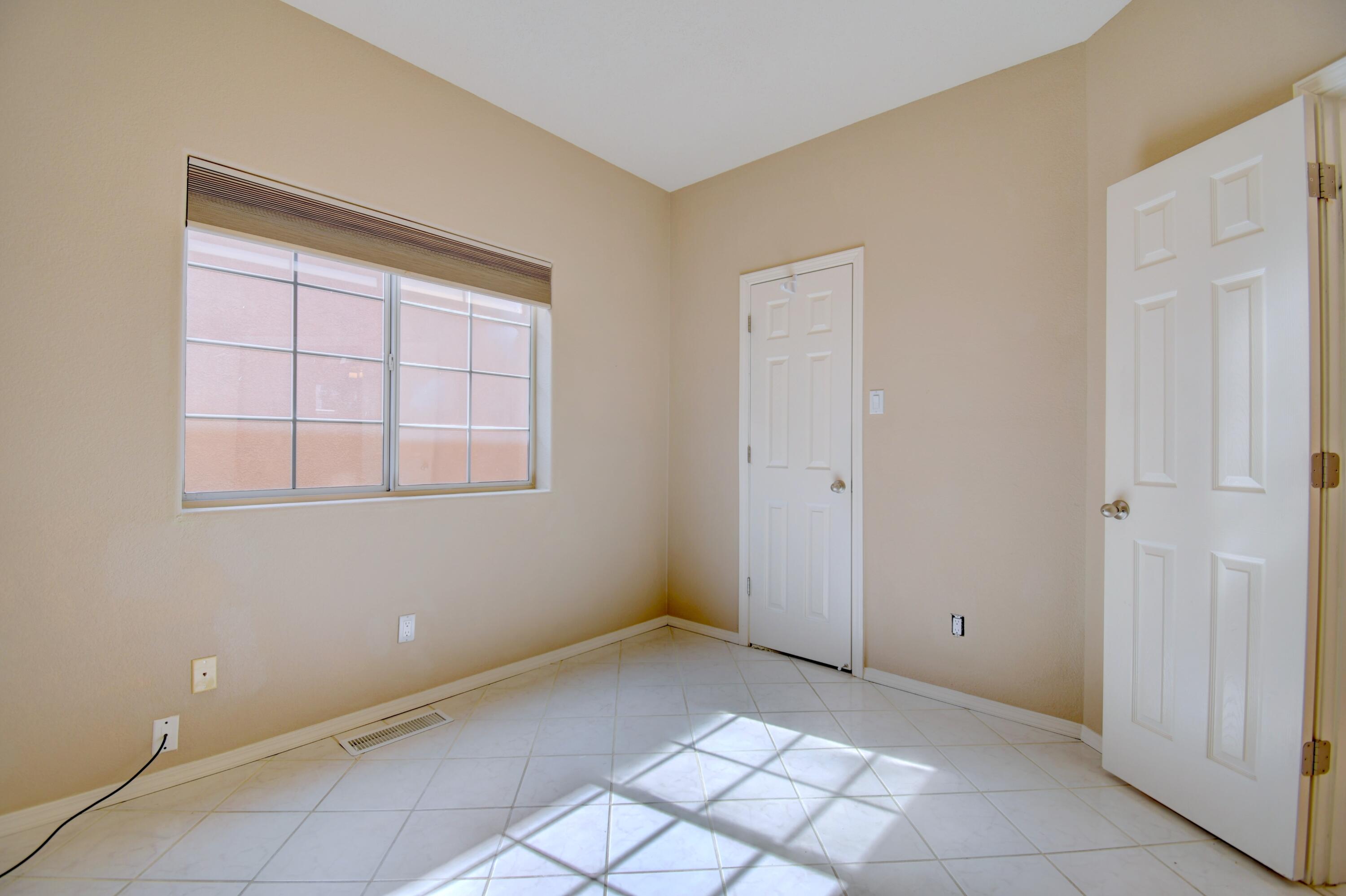 Photo 3 — 5724 Peppertree Place NE