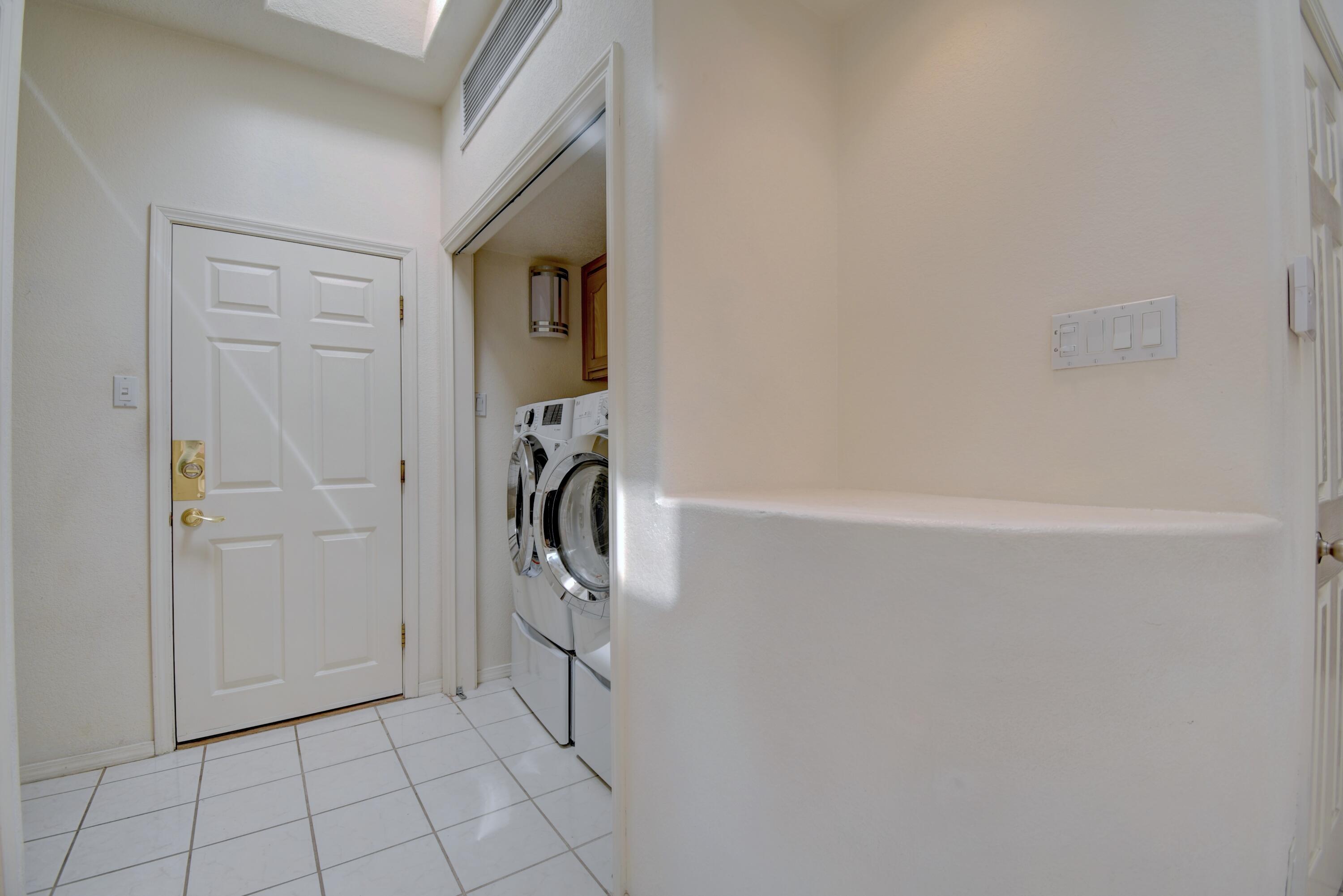 Photo 5 — 5724 Peppertree Place NE