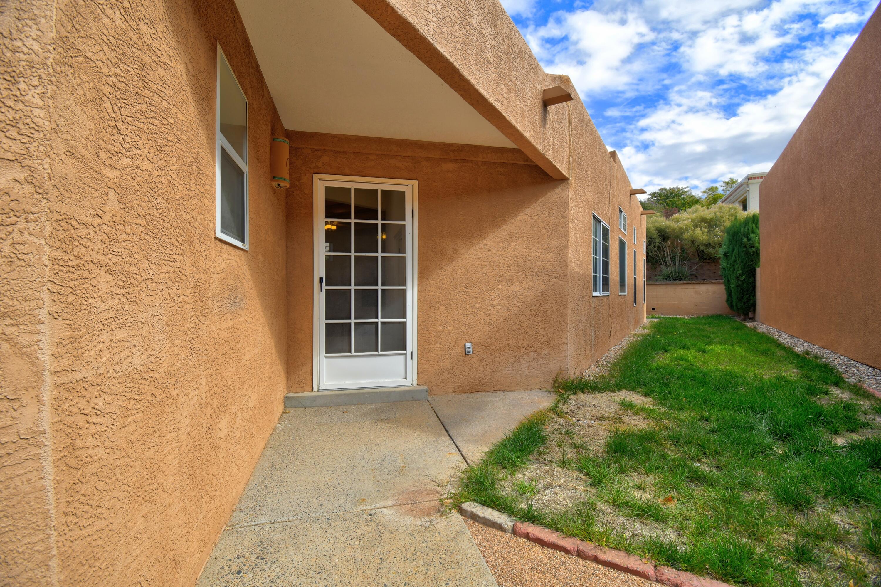Photo 8 — 5724 Peppertree Place NE