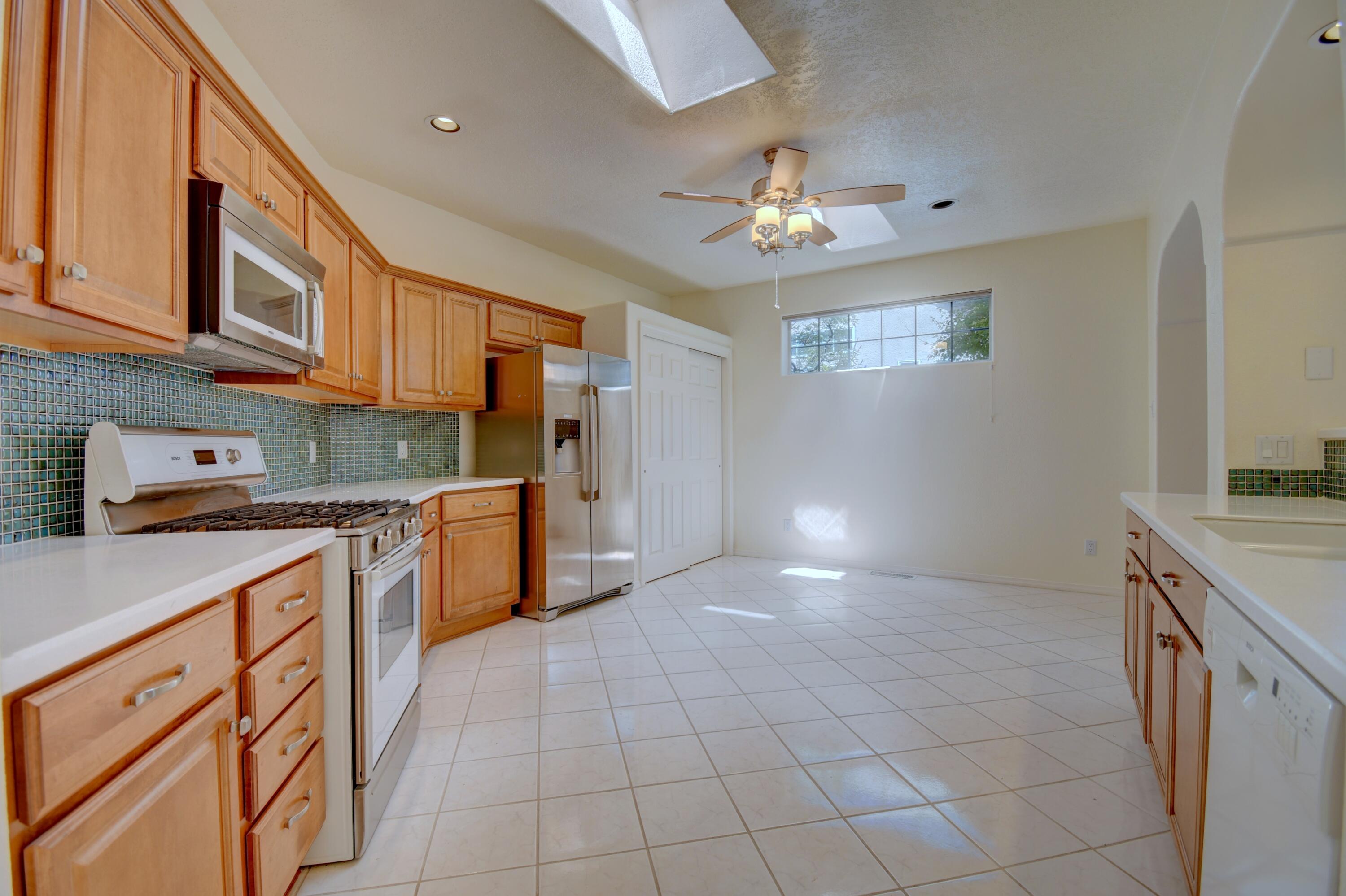Photo 14 — 5724 Peppertree Place NE