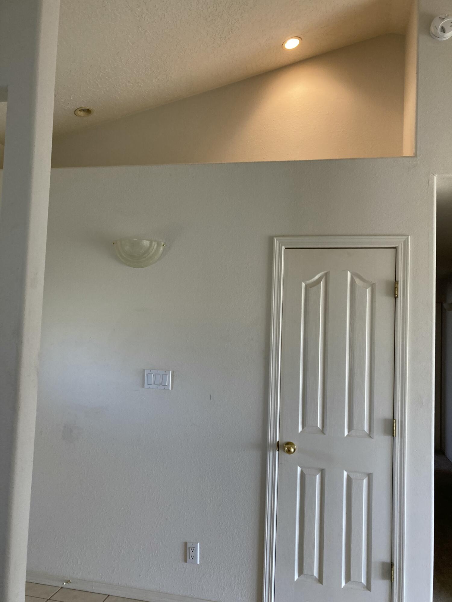 Photo 11 — 14 Lola Court