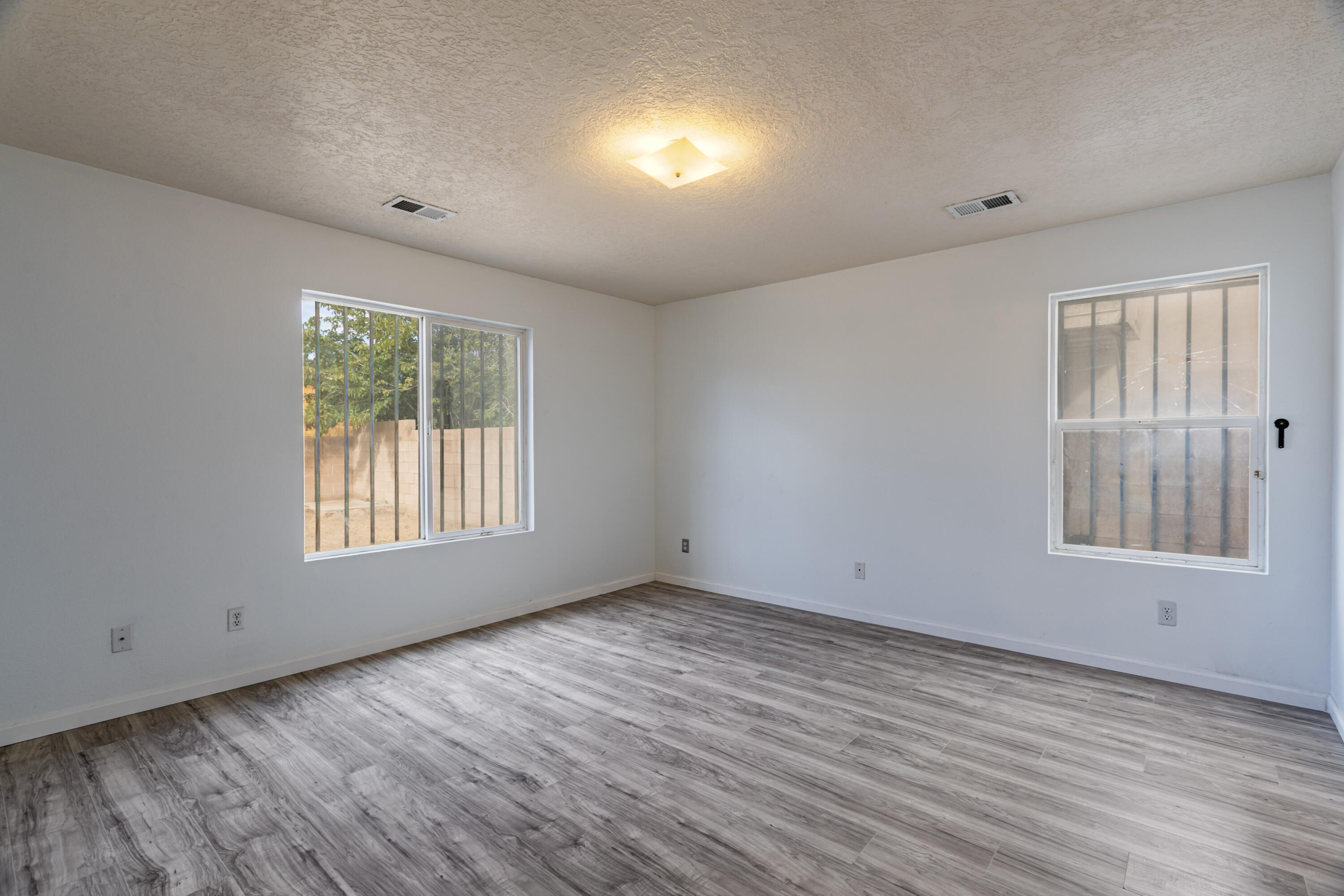 Photo 3 — 8805 Dakota Ridge Road SW