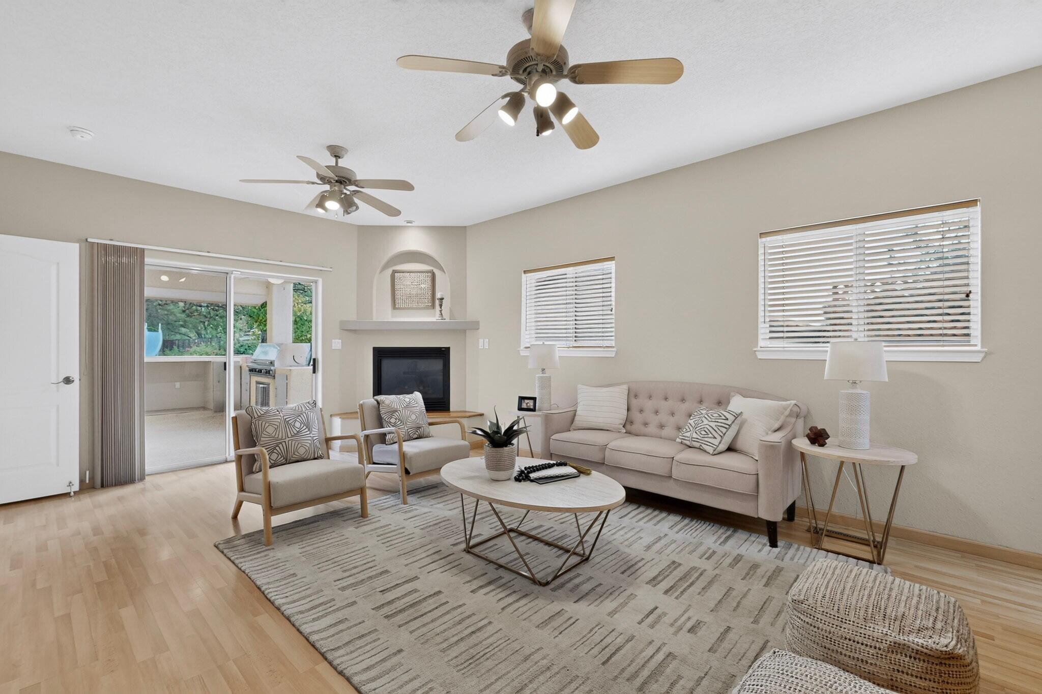 Photo 13 — 8822 Corona Avenue NE