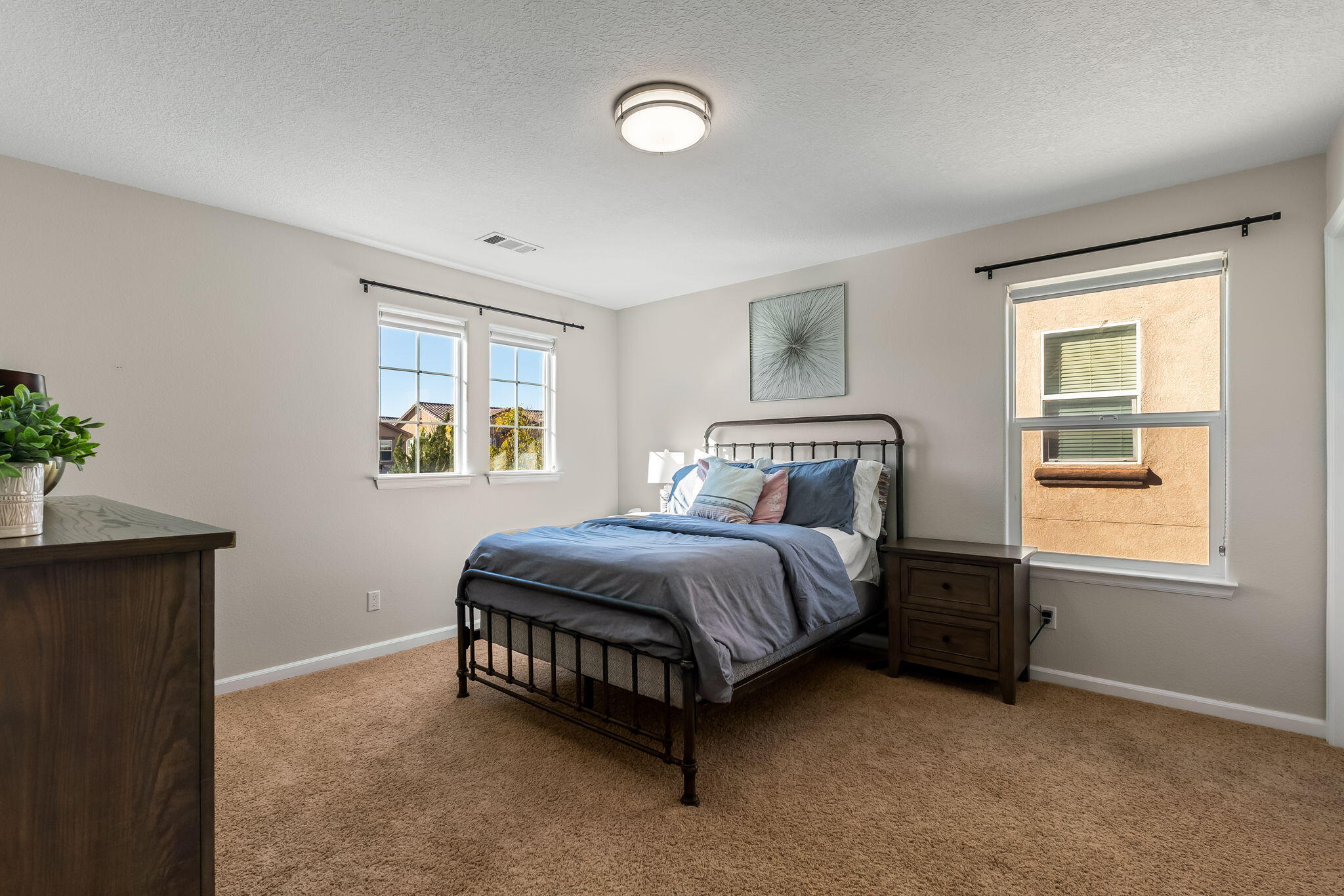 Photo 18 — 22 Monte Vista Drive NE