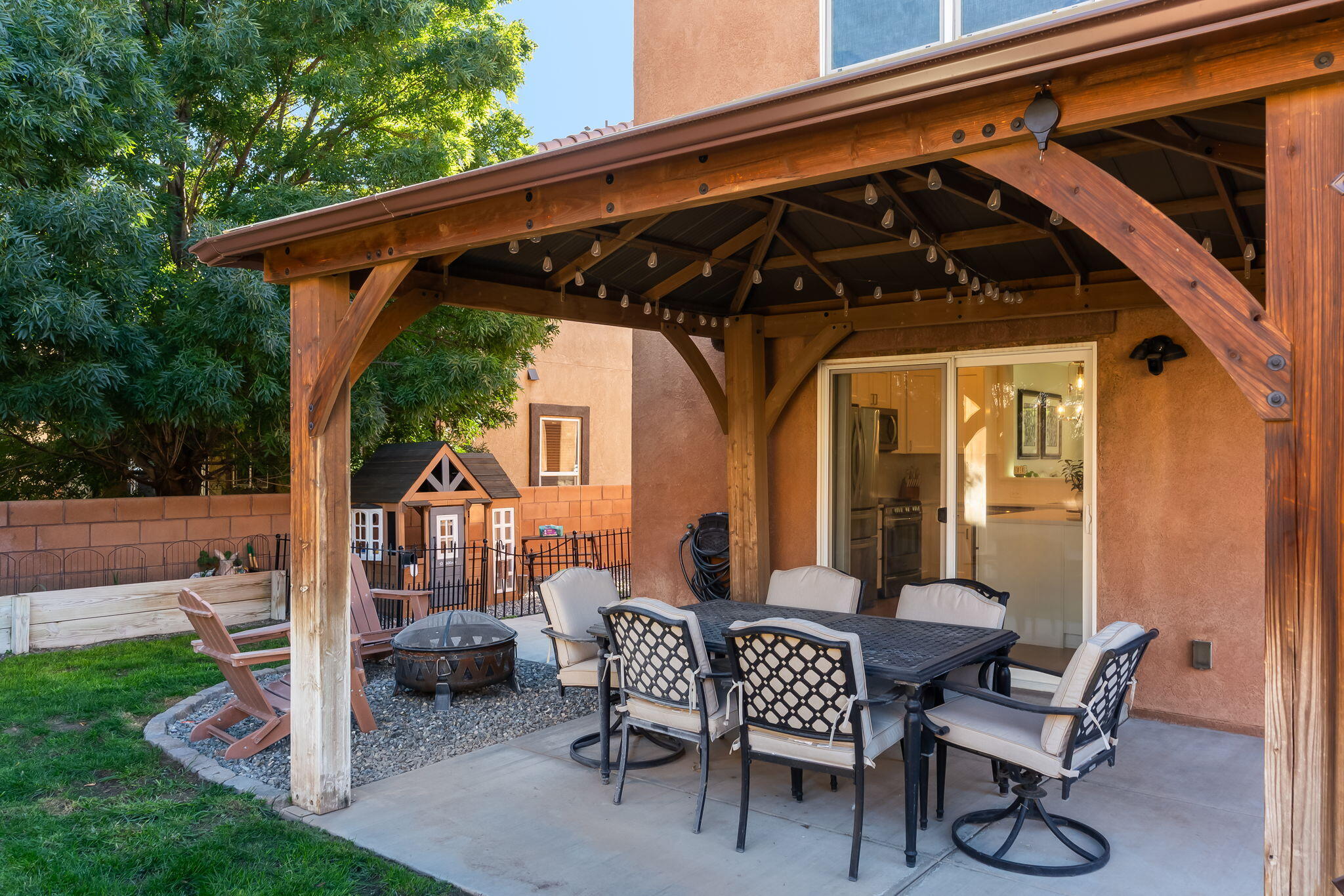 Photo 8 — 22 Monte Vista Drive NE