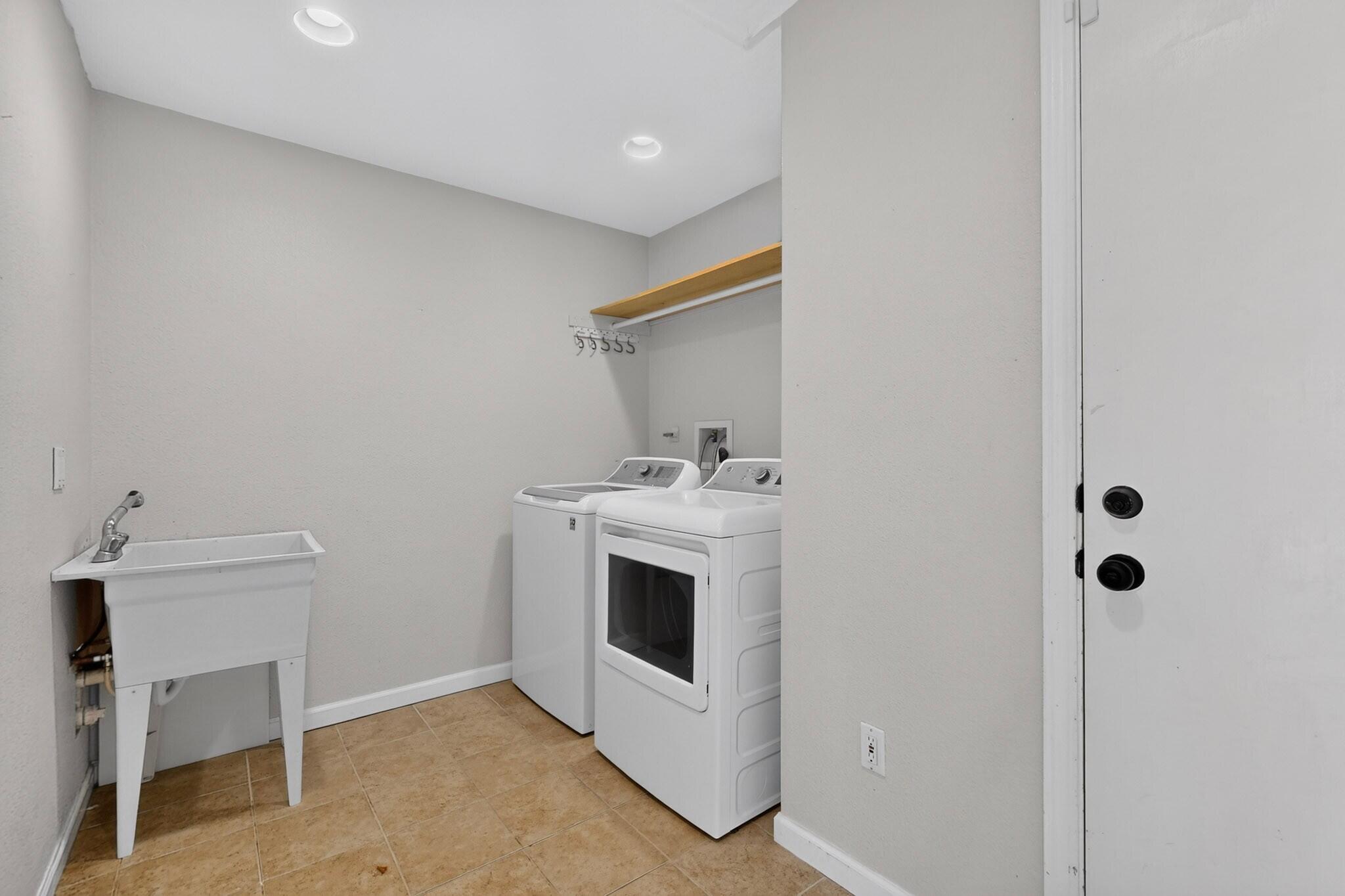 Photo 19 — 6908 Lamar Avenue NW