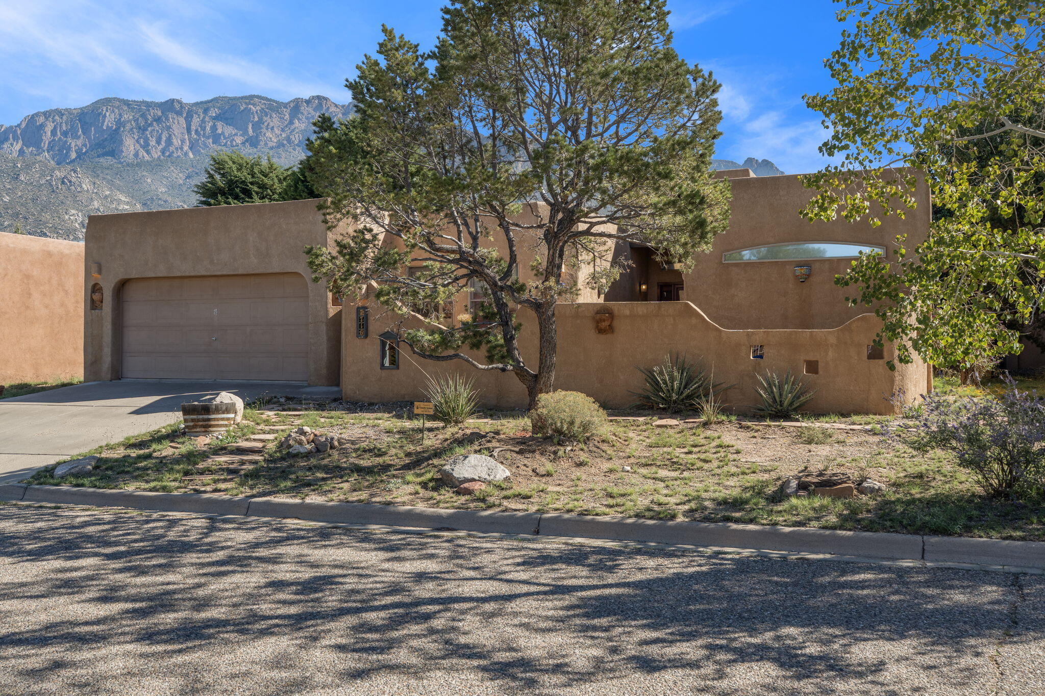 7716 Cedar Canyon Court NE, Albuquerque, NM 87122