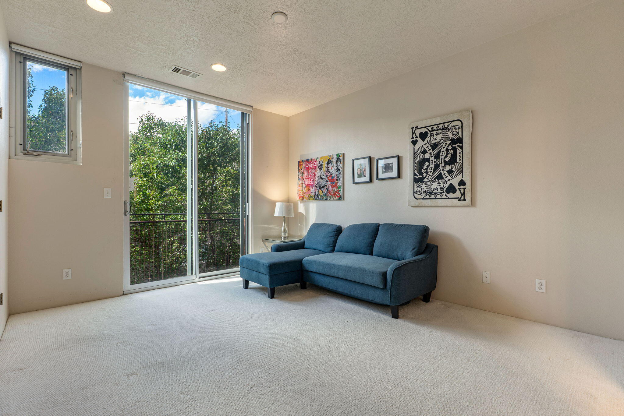 Photo 19 — 869 Silver Avenue SW