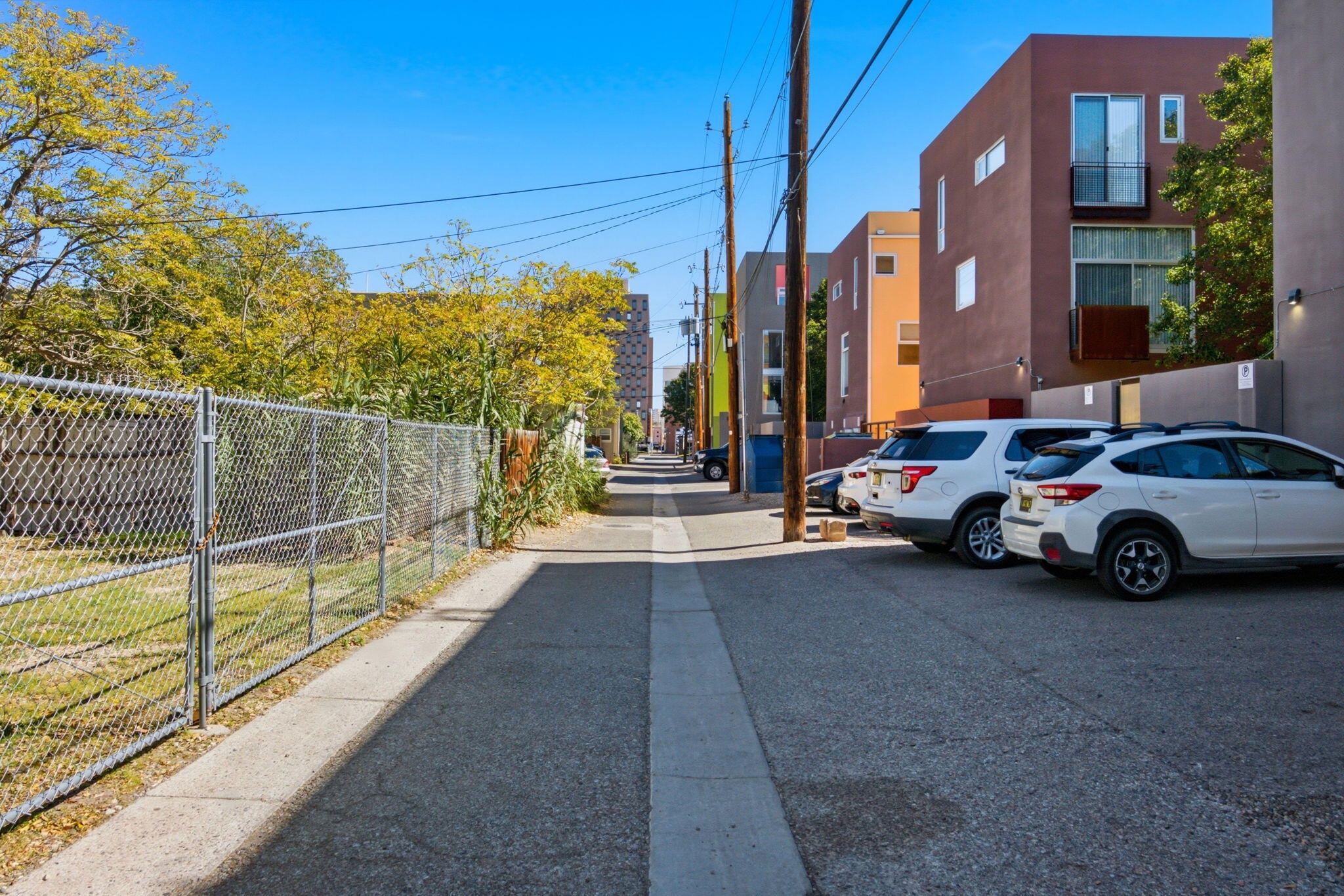 Photo 3 — 869 Silver Avenue SW