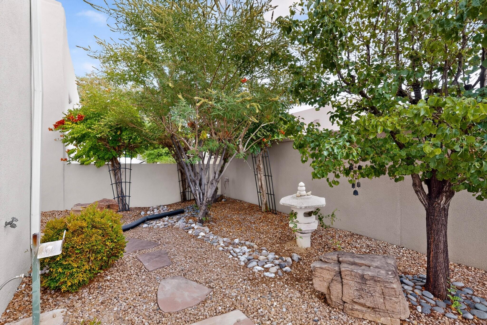 Photo 8 — 8816 Desert Finch Lane NE
