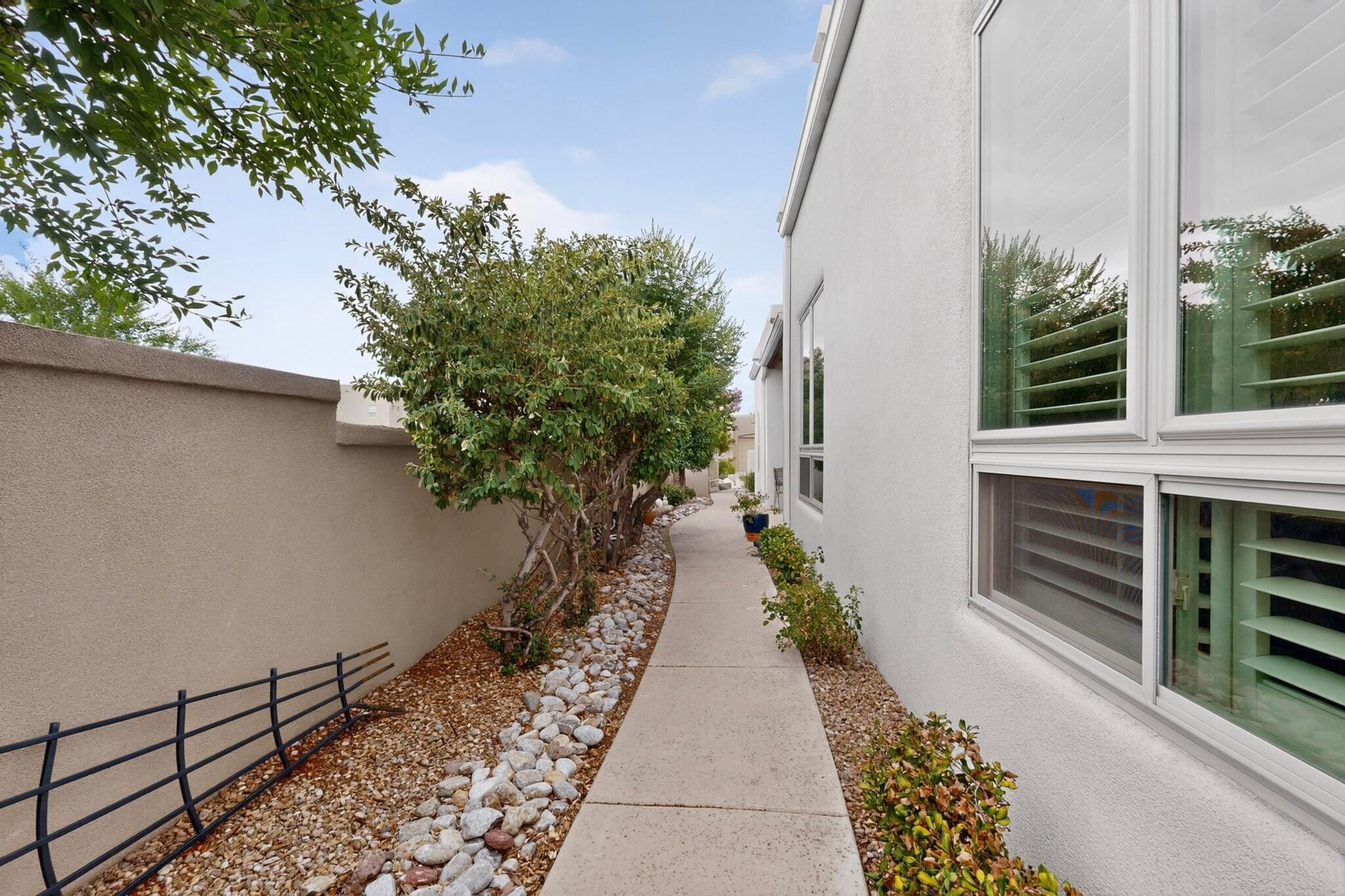 Photo 9 — 8816 Desert Finch Lane NE