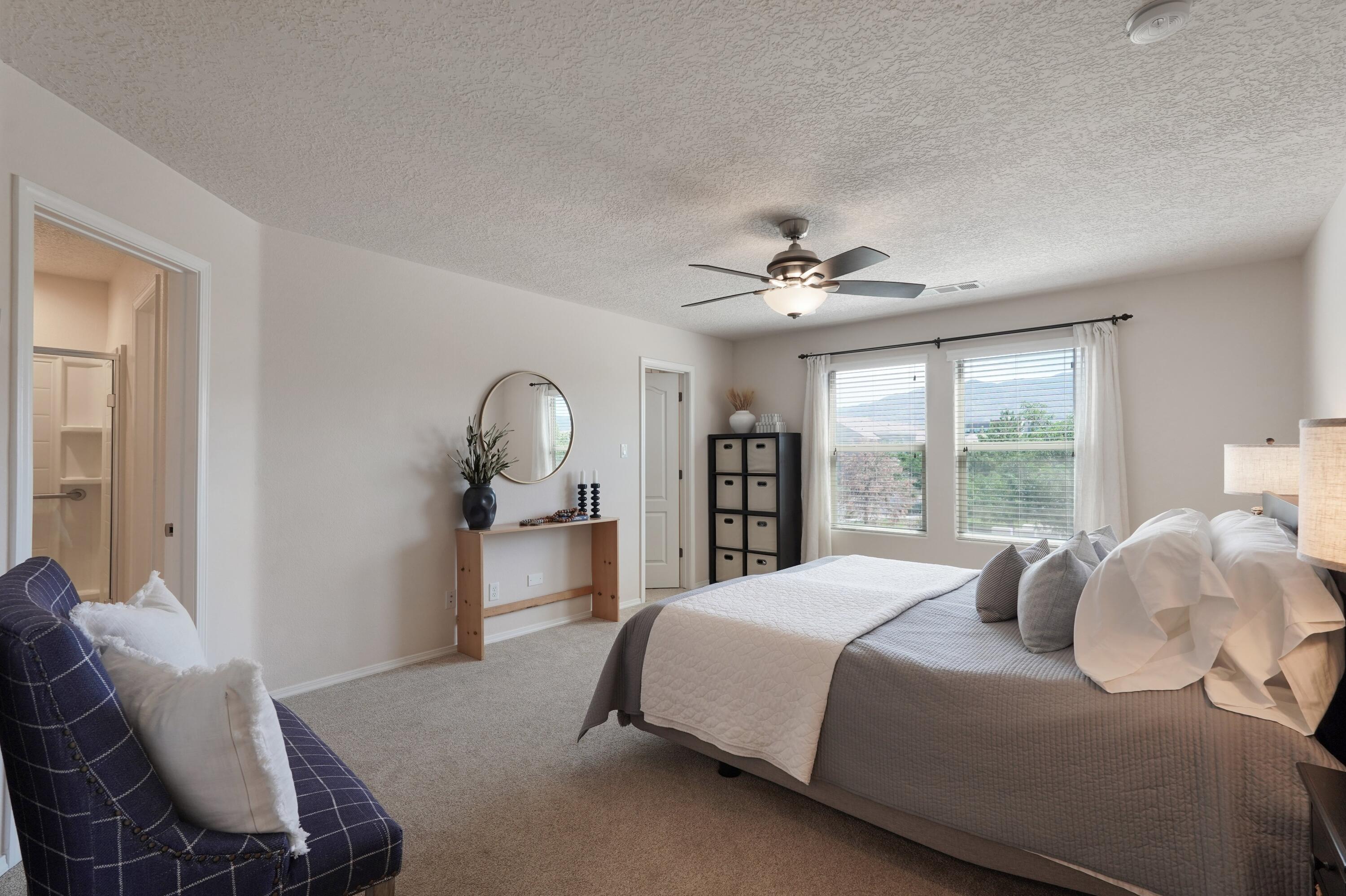 Photo 14 — 10023 Rio Corto Avenue SW