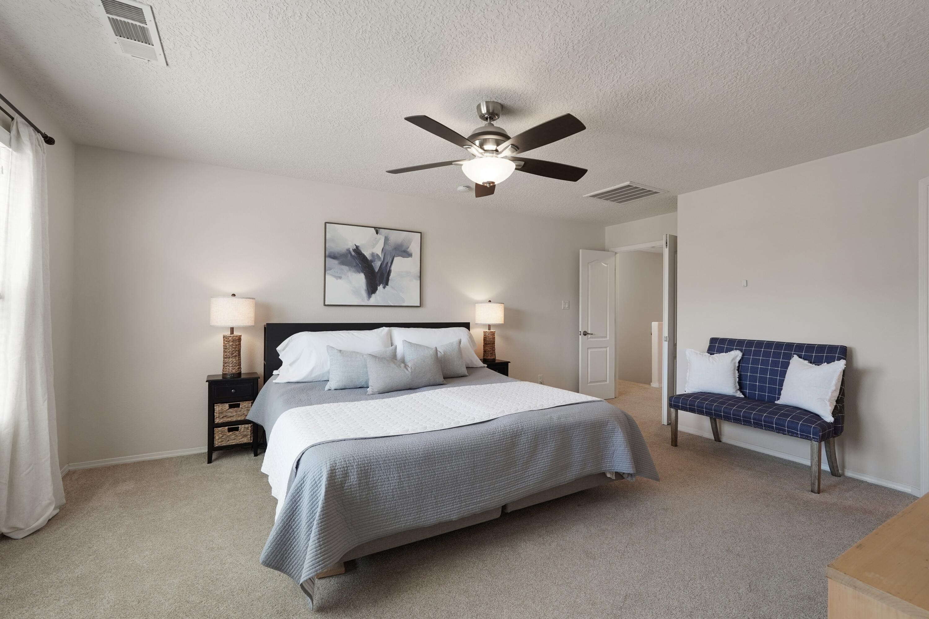 Photo 12 — 10023 Rio Corto Avenue SW