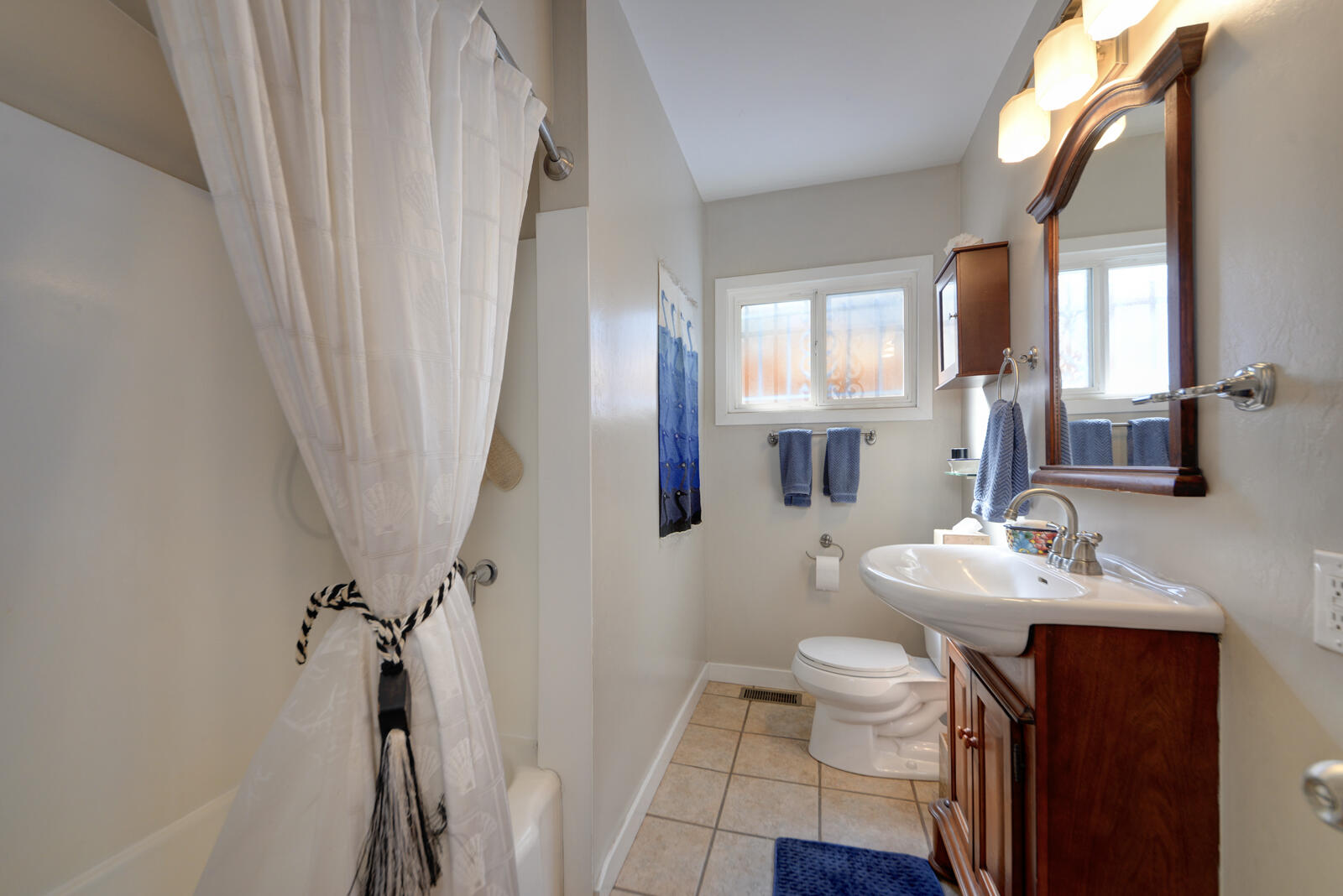 Photo 17 — 3024 Frontier Place NE