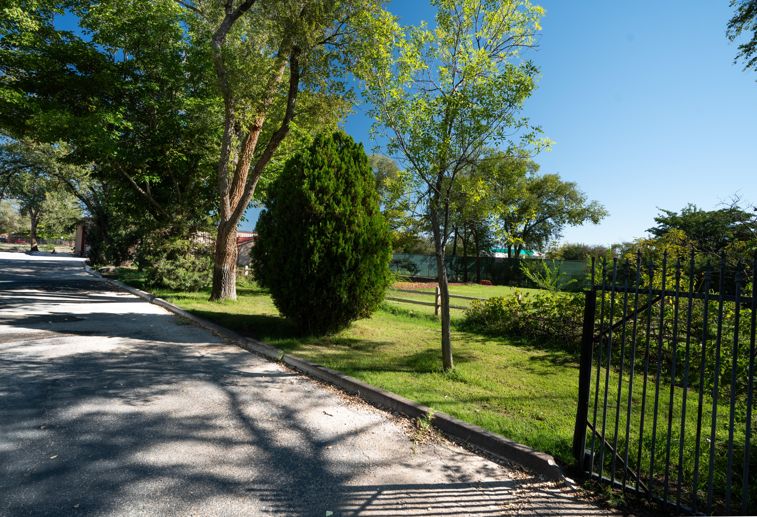 Photo 16 — 1619 Flora Vista Drive SW