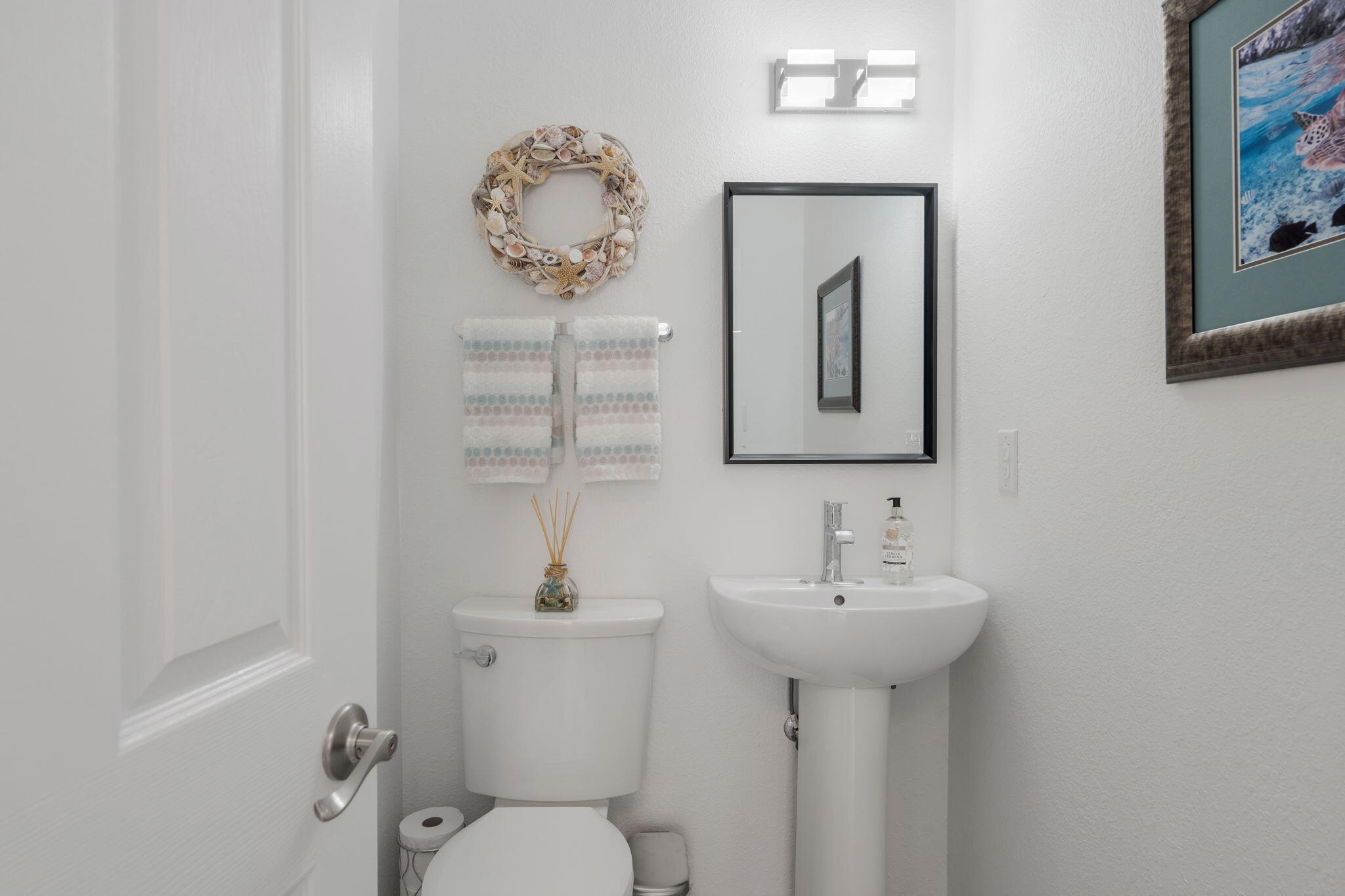 Photo 19 — 2115 Black Willow Drive NE