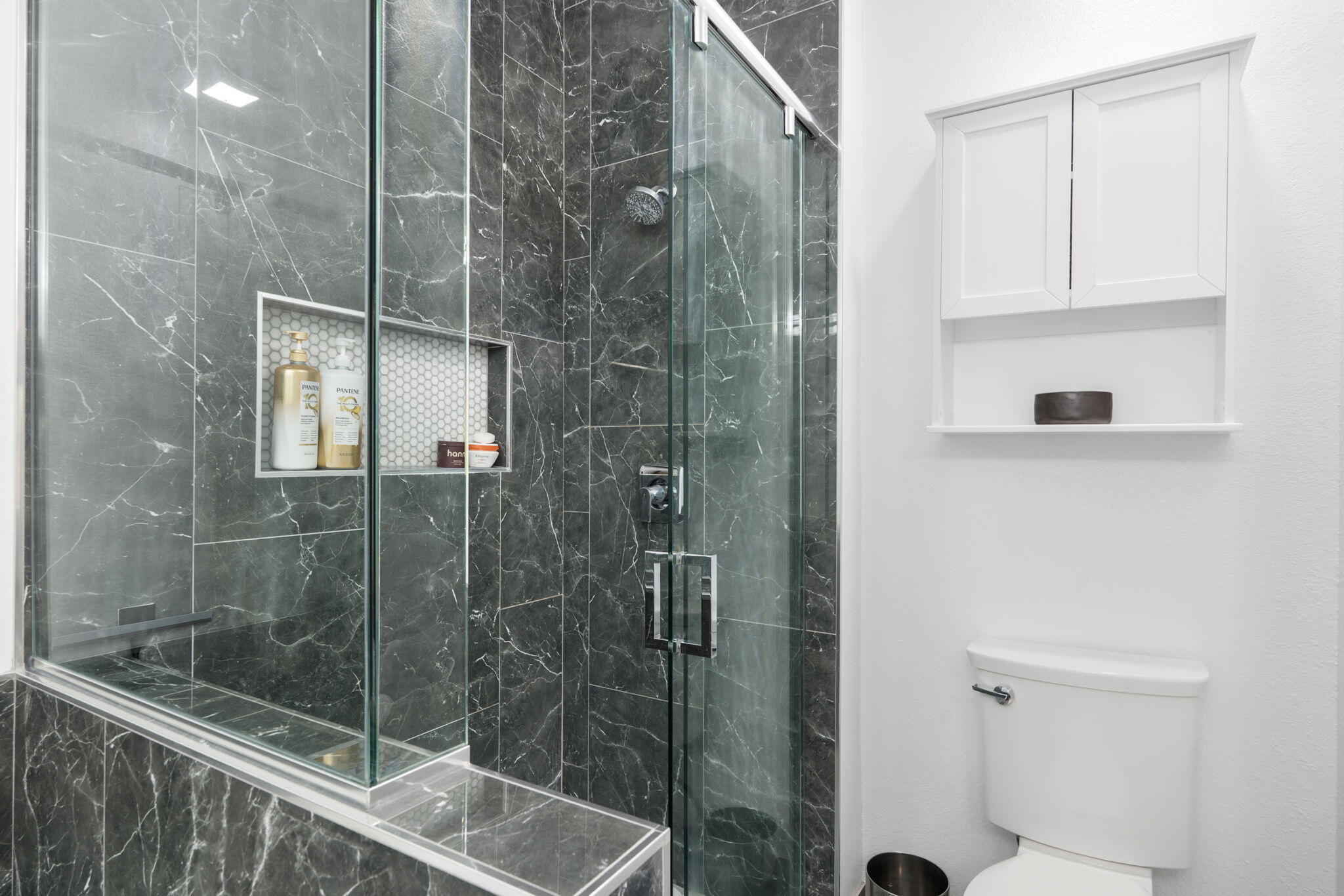 Photo 9 — 2115 Black Willow Drive NE