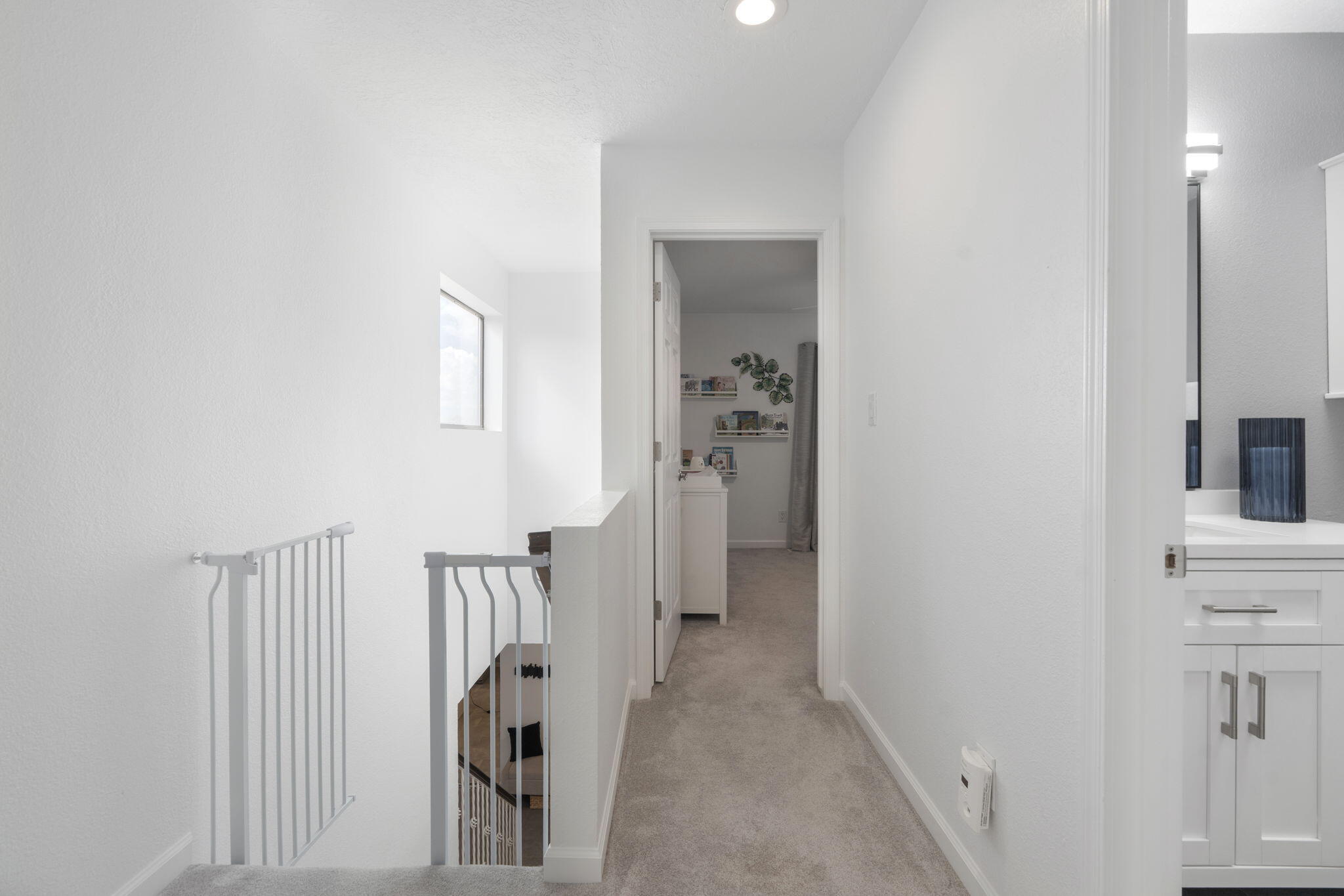 Photo 8 — 2115 Black Willow Drive NE
