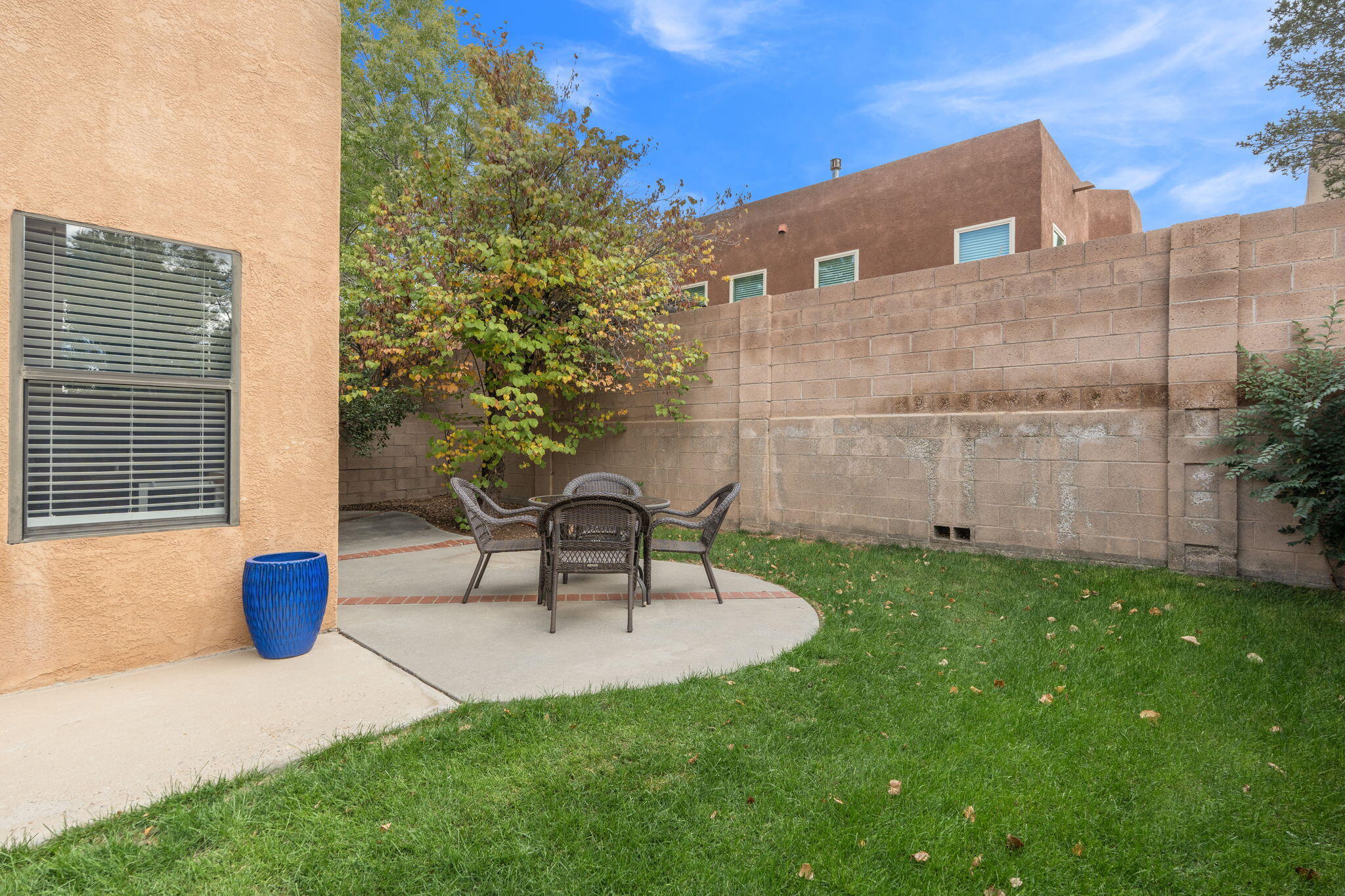 Photo 3 — 2115 Black Willow Drive NE