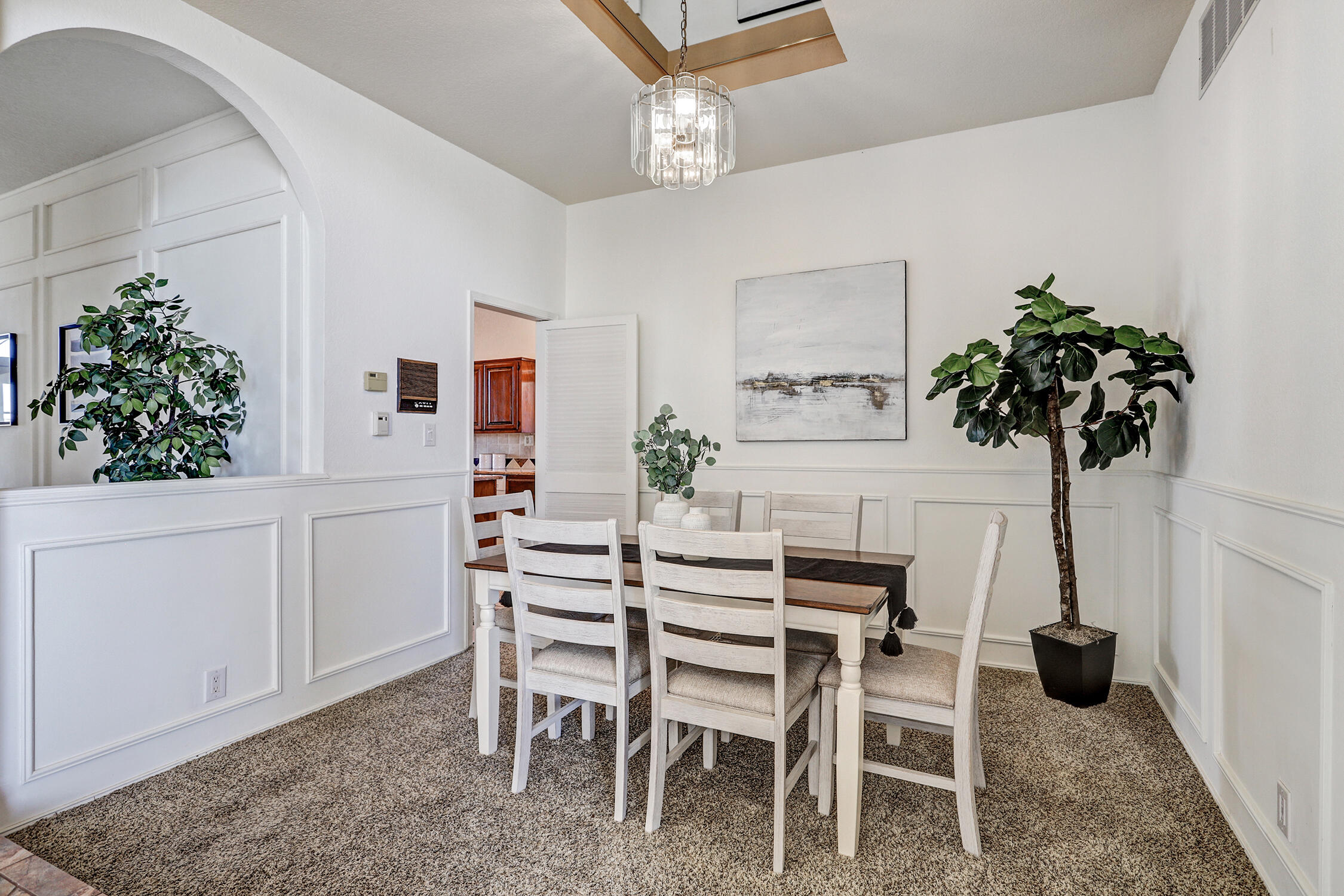 Photo 16 — 7869 Quintana Drive NE