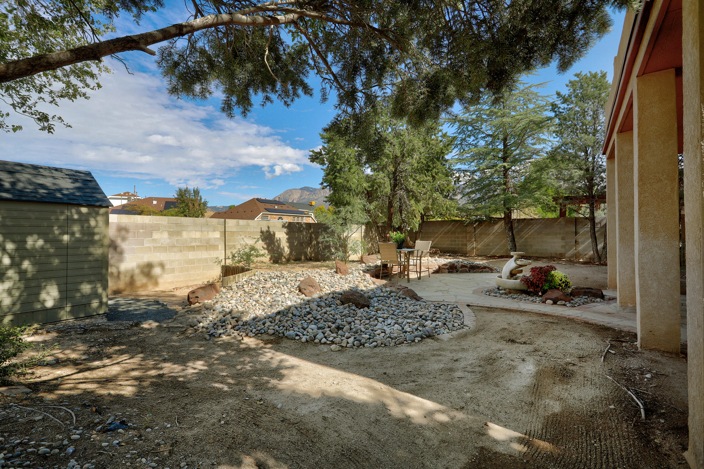 Photo 4 — 7869 Quintana Drive NE