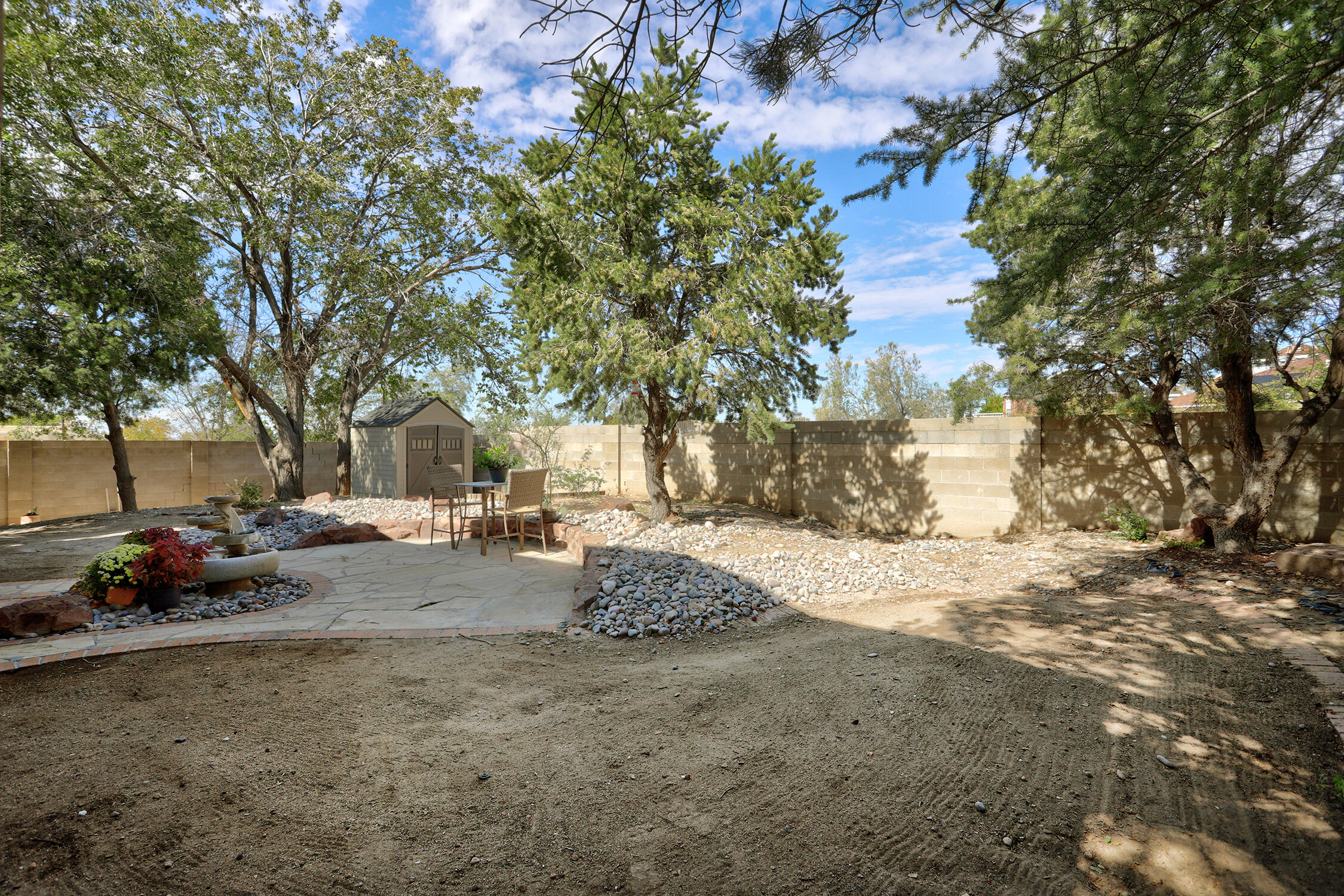 Photo 5 — 7869 Quintana Drive NE