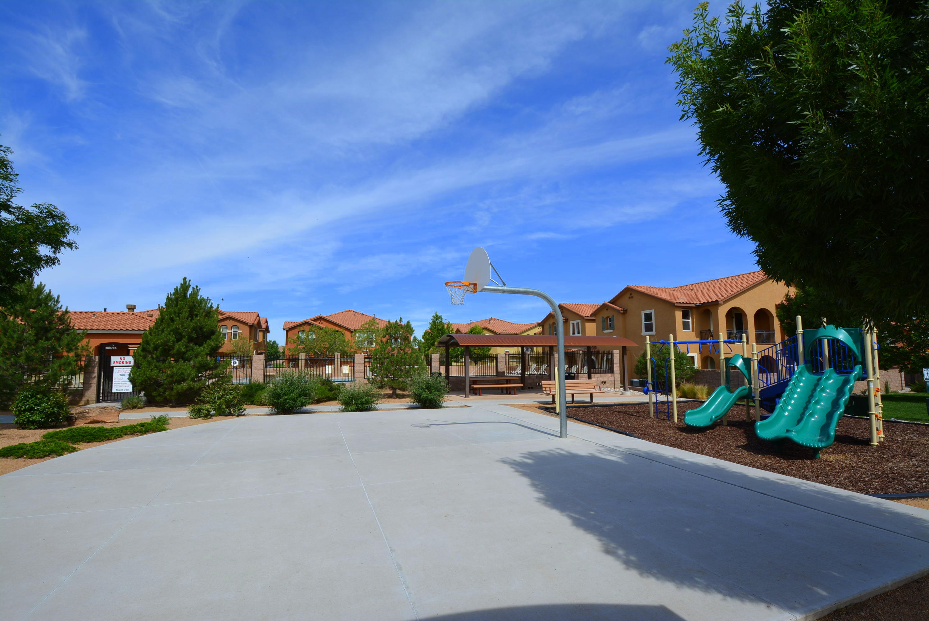 Photo 19 — 601 Menaul Boulevard NE 4001