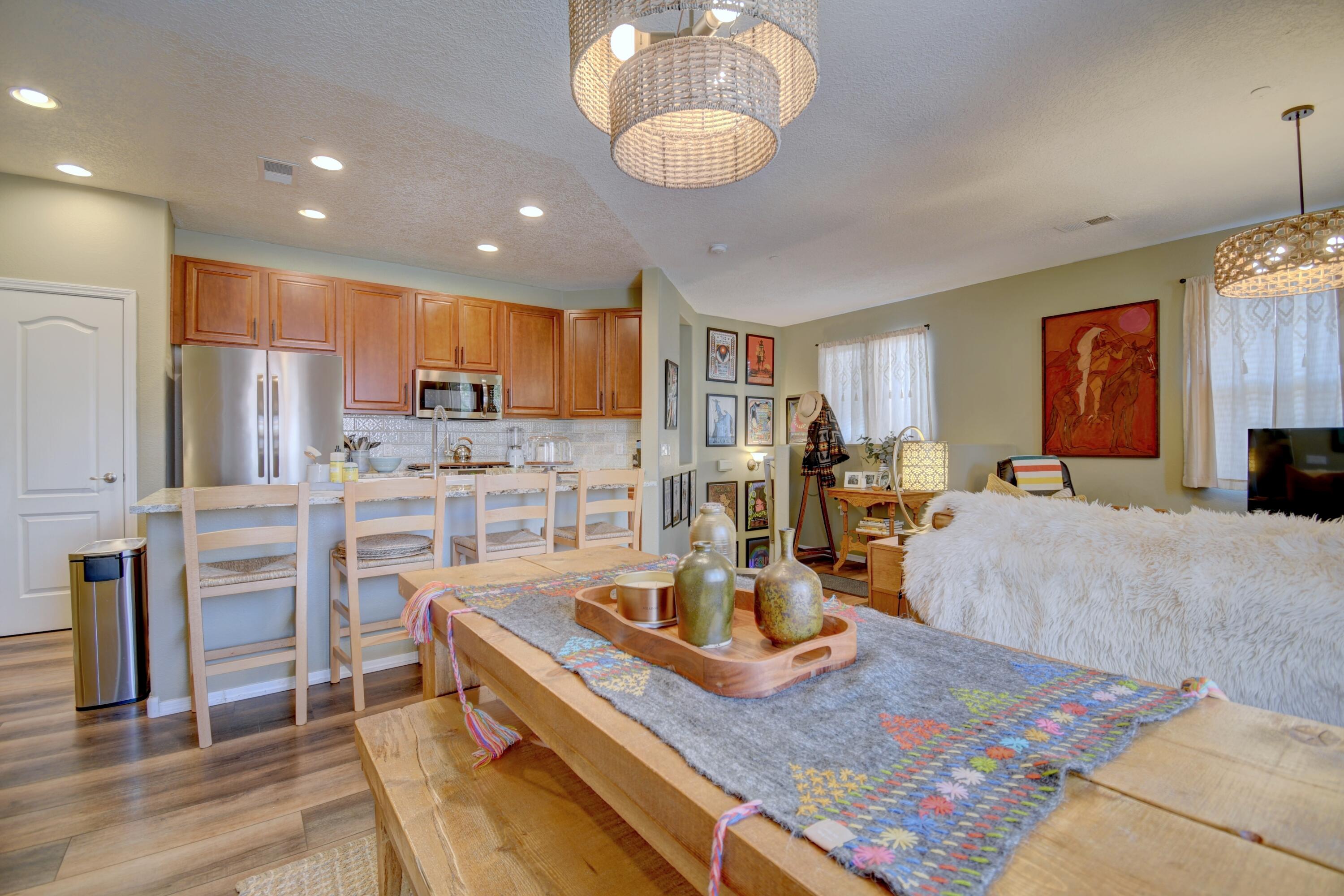 Photo 5 — 601 Menaul Boulevard NE 4001