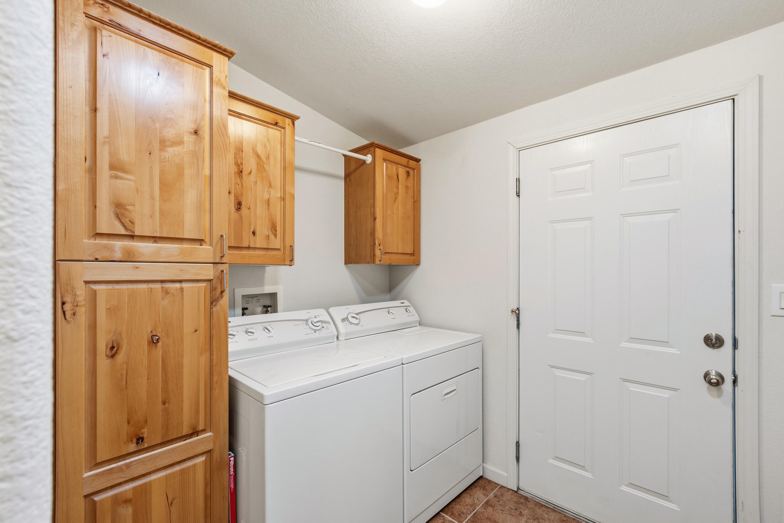 Photo 12 — 336 Sunrise Bluffs Drive
