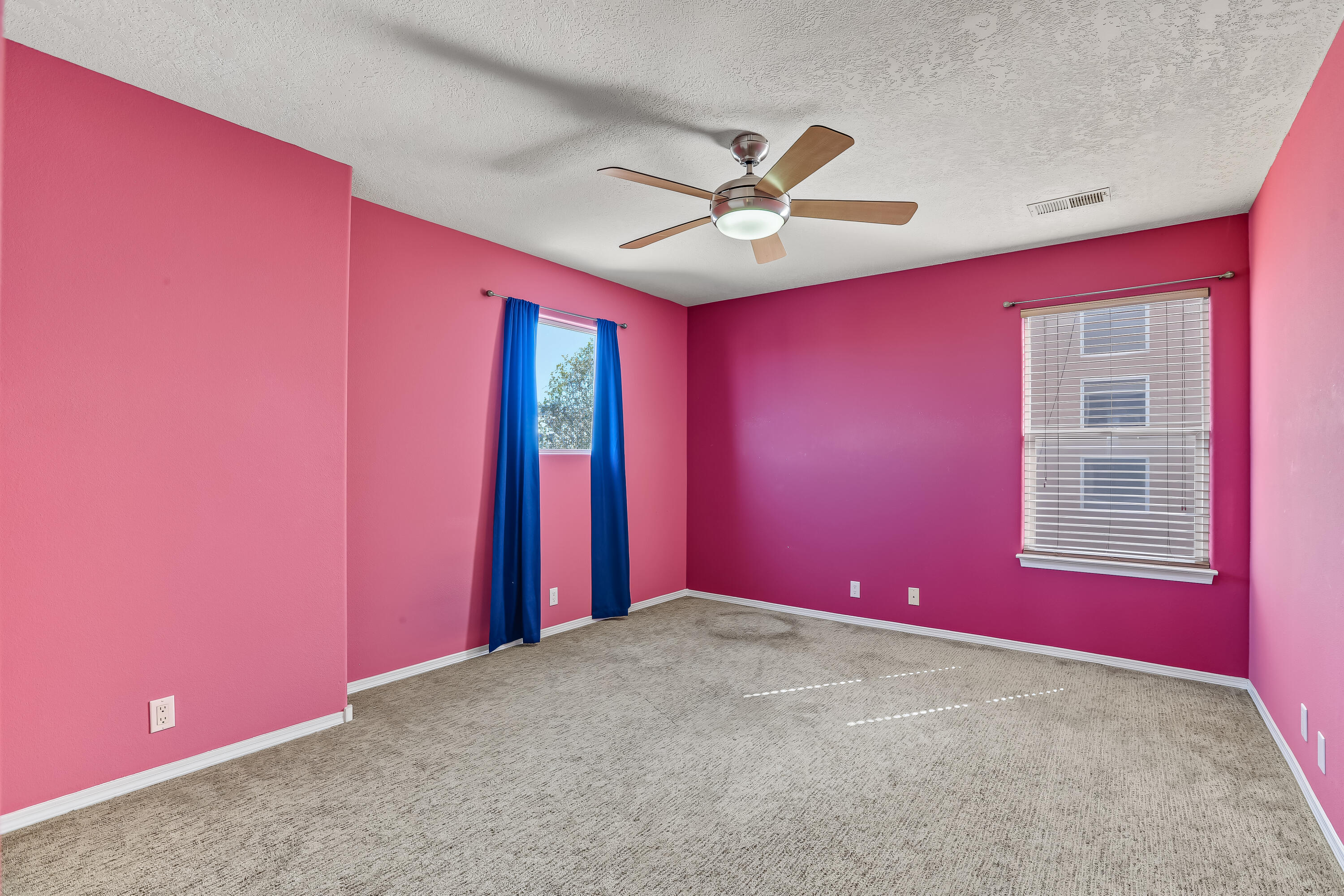 Photo 17 — 10723 Tourmaline Drive NW
