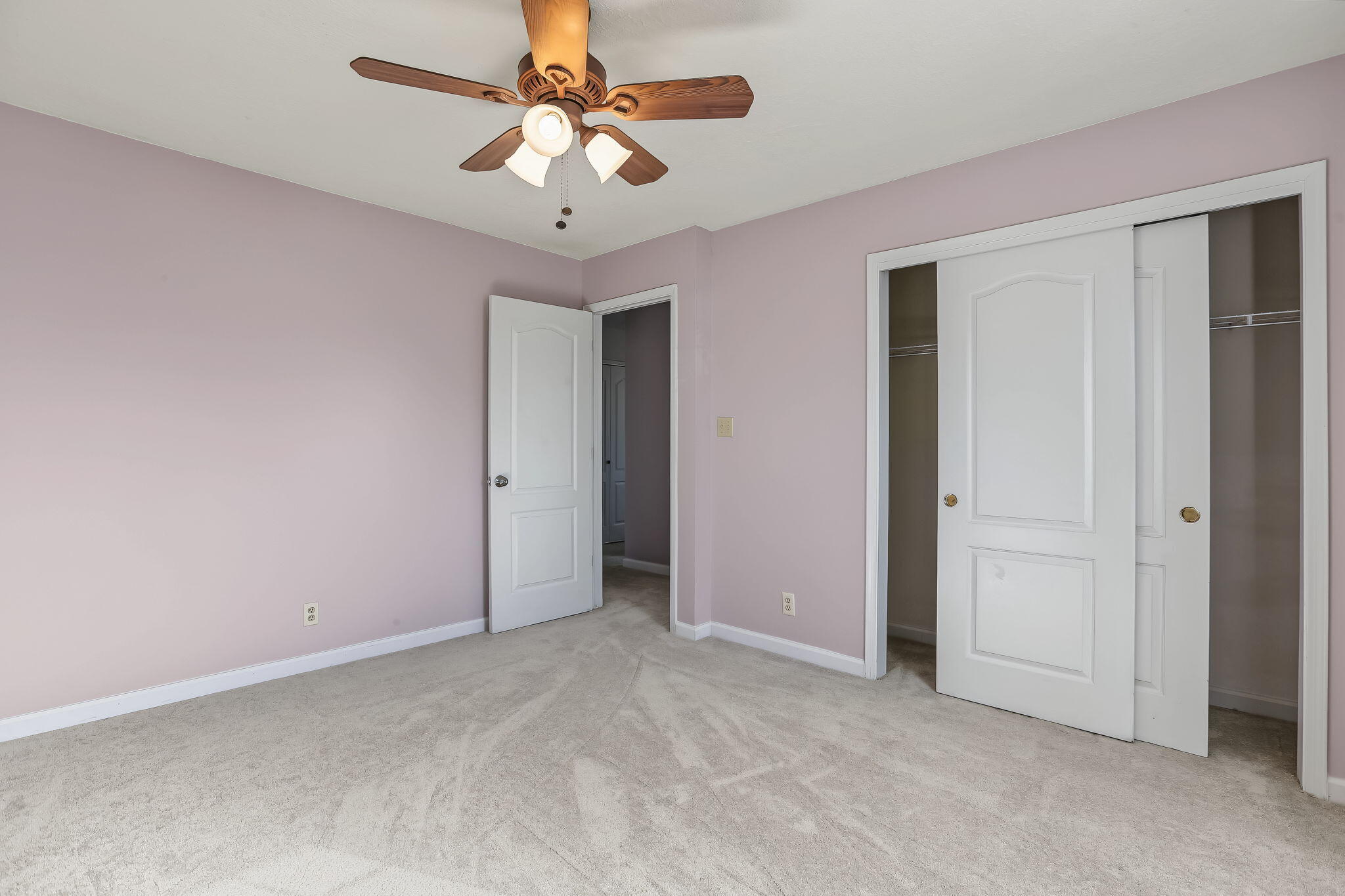 Photo 12 — 2566 Diamond Peak Drive NE