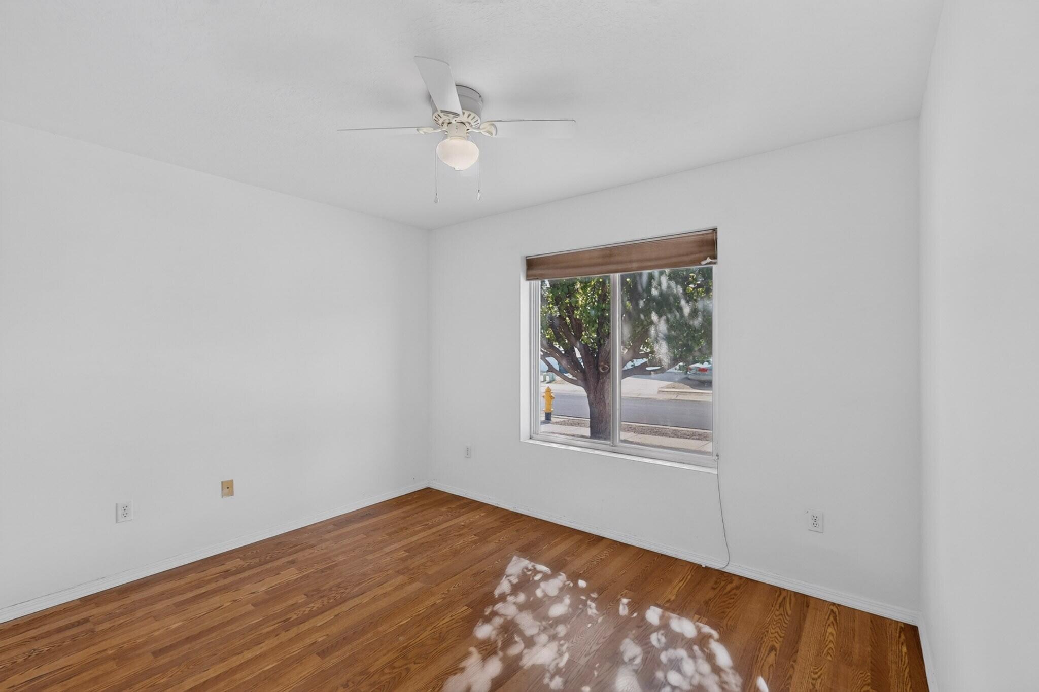 Photo 19 — 9015 Santa Catalina Avenue NW
