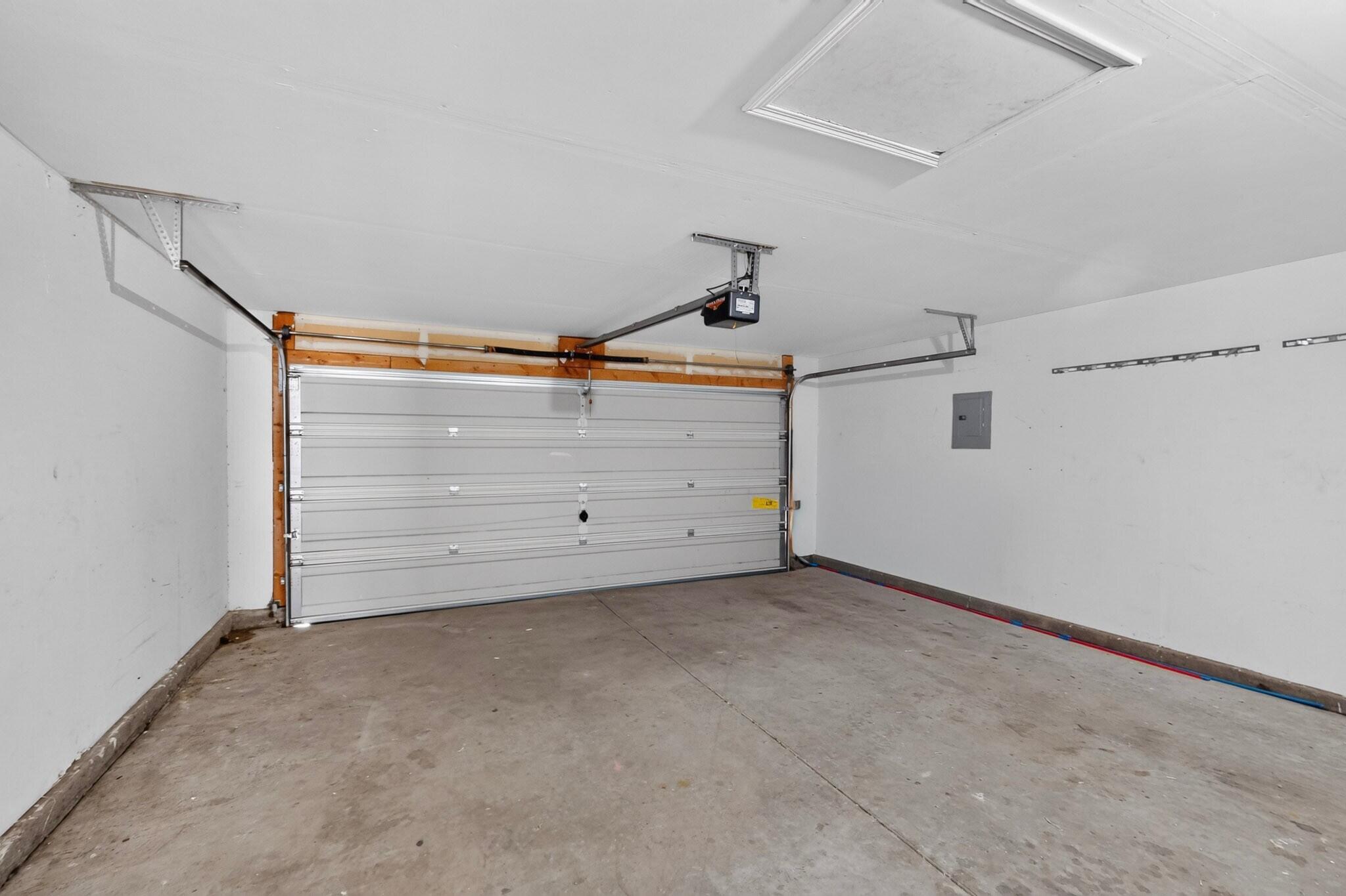 Photo 12 — 9015 Santa Catalina Avenue NW