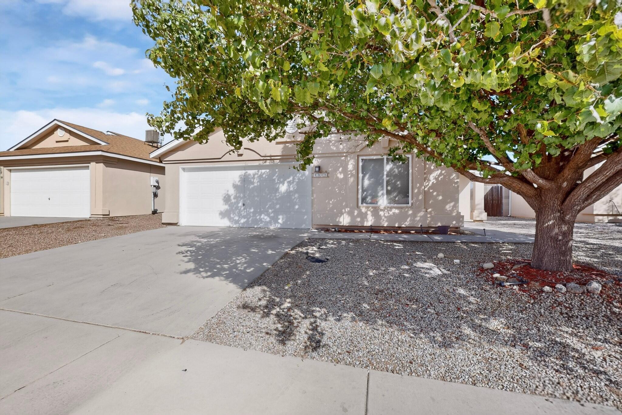 Photo 2 — 9015 Santa Catalina Avenue NW