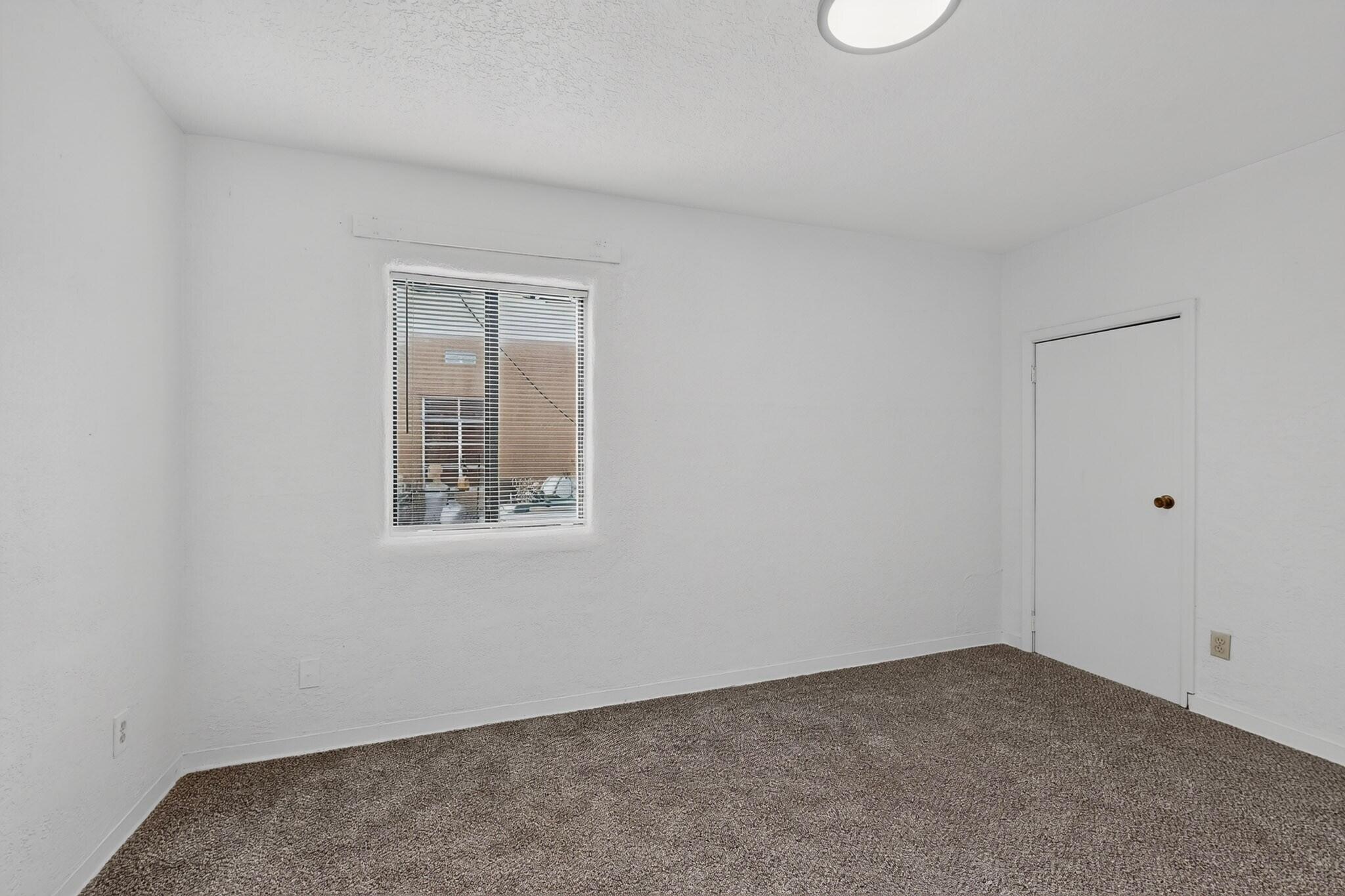 Photo 7 — 1005 Wilmoore Drive SE