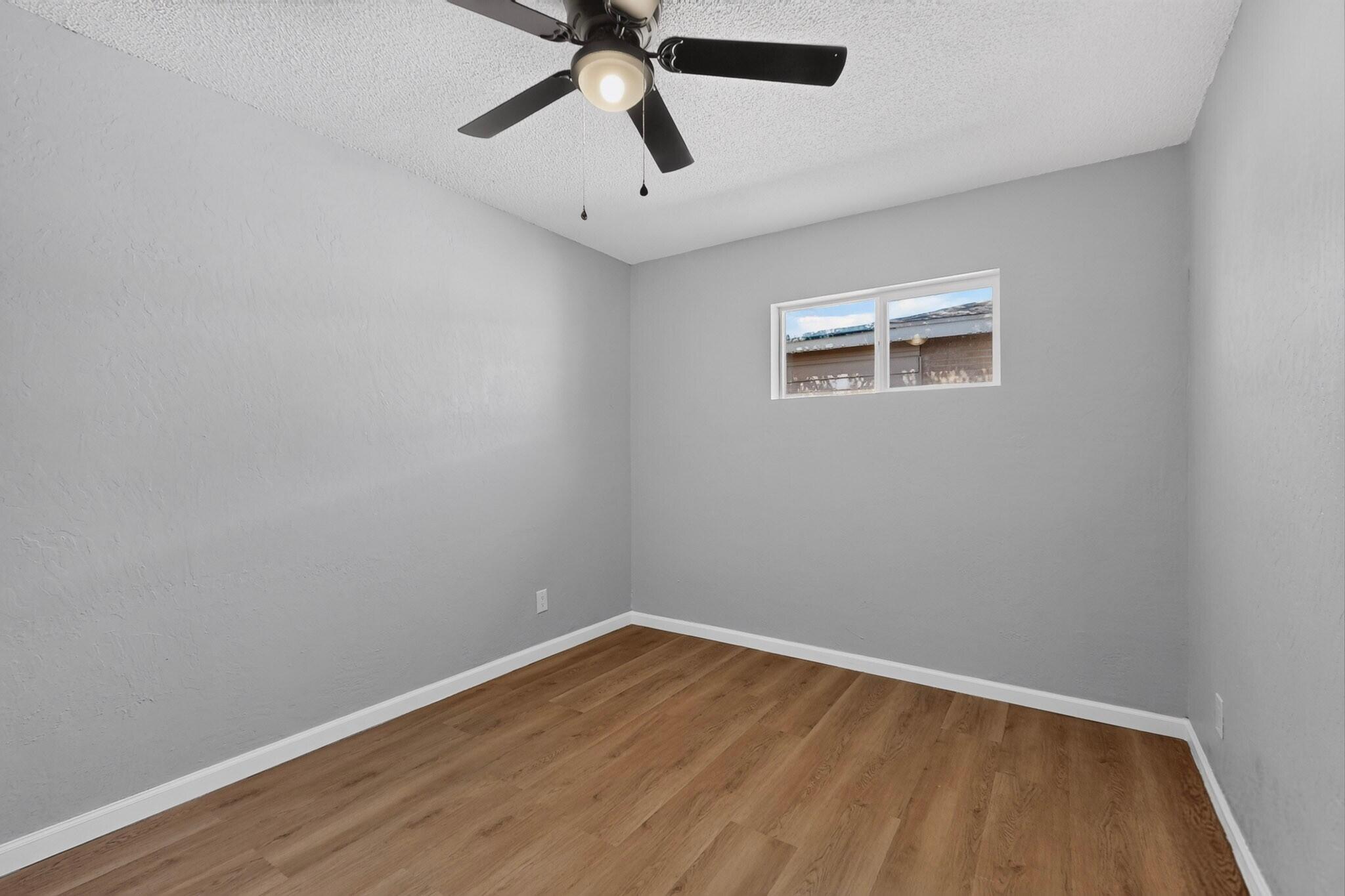 Photo 19 — 2511 General Marshall Street NE
